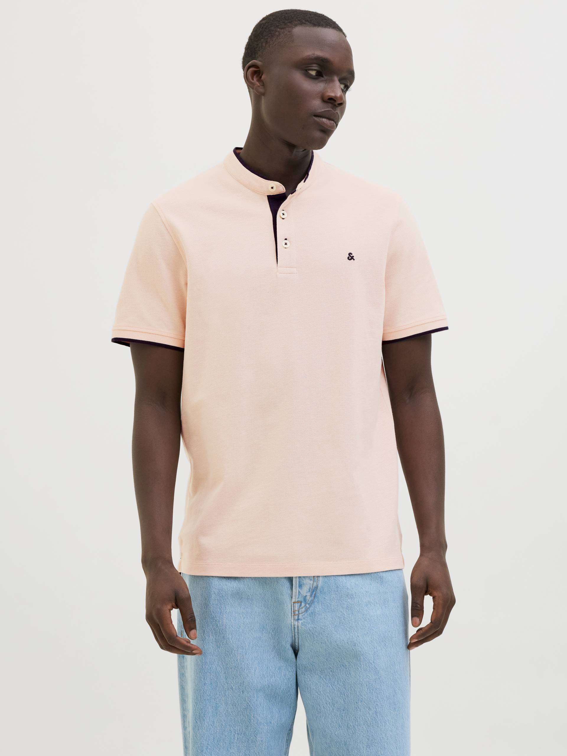 Jack & Jones Poloshirt »JJEPAULOS MAO POLO«, mit Logo Stickerei Jack & Jones Poloshirt »JJEPAULOS MAO POLO«, mit Logo Stickerei von Jack & Jones