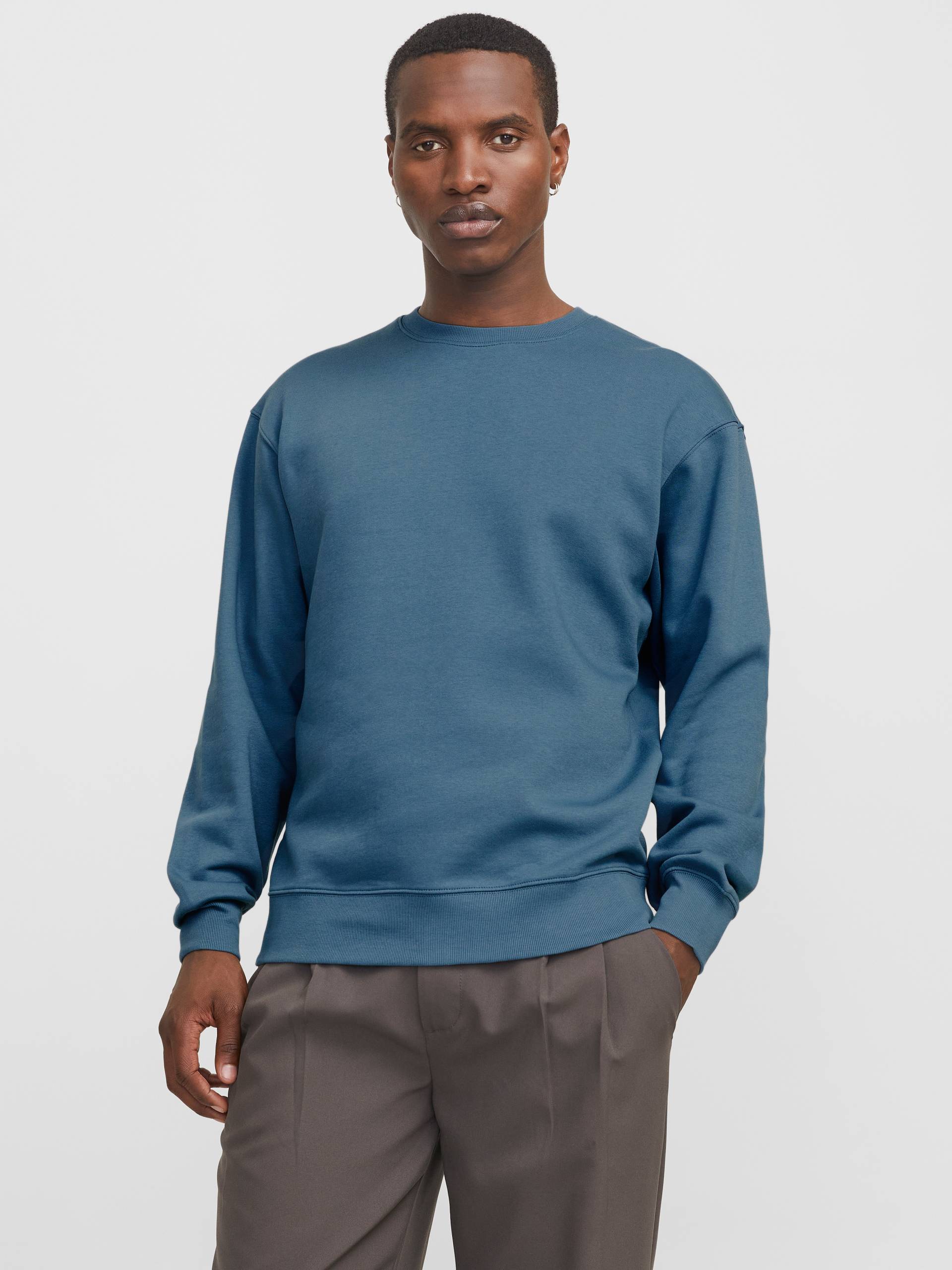 Jack & Jones Sweatshirt »JJESTAR BASIC SWEAT CREW NECK NOOS«, mit Rundhalsausschnitt von Jack & Jones