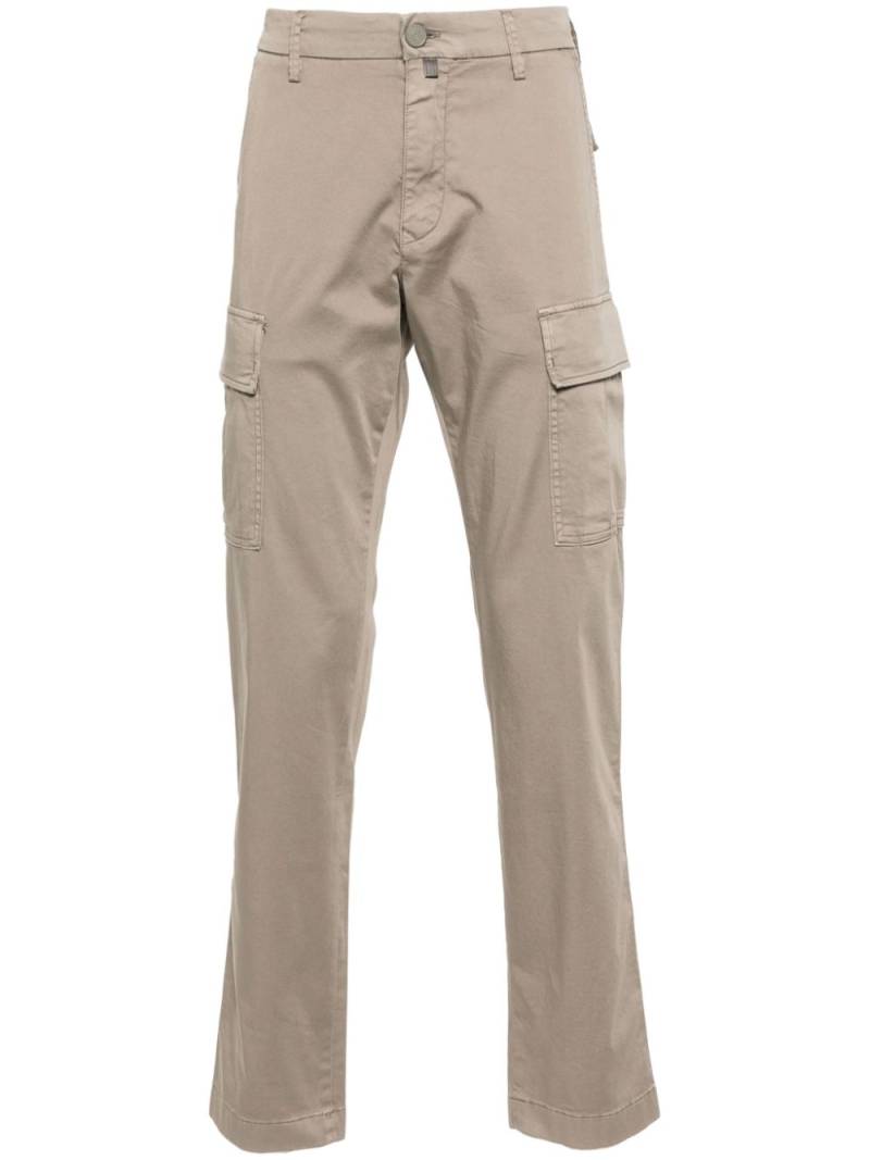 Jacob Cohën logo-patch cargo pants - Neutrals von Jacob Cohën