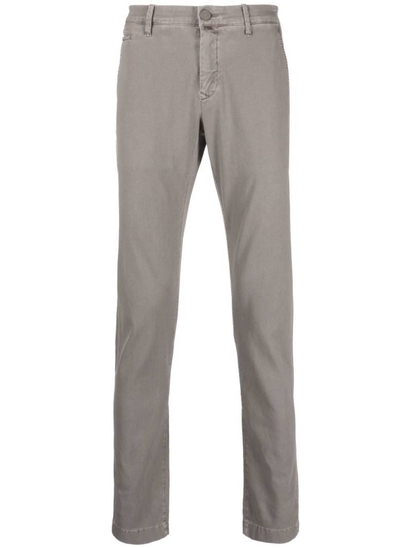 Jacob Cohën tapered-leg chinos - Grey von Jacob Cohën