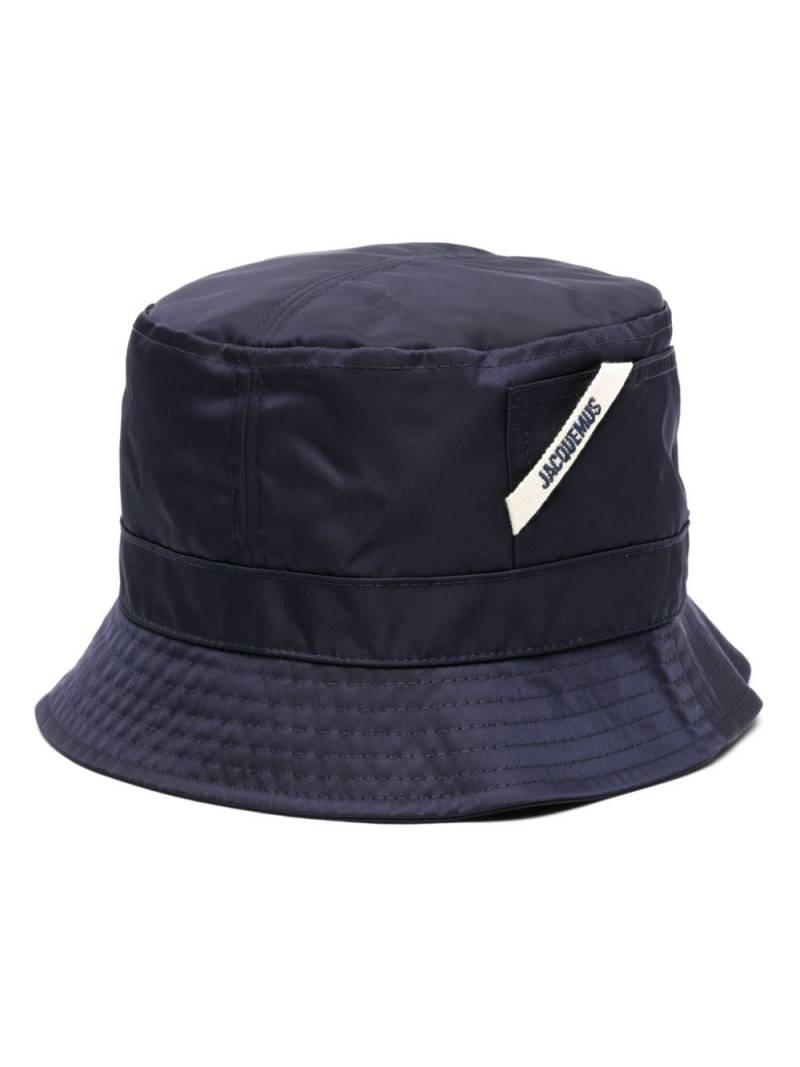 Jacquemus La Bob Ovalie bucket hat - Blue von Jacquemus