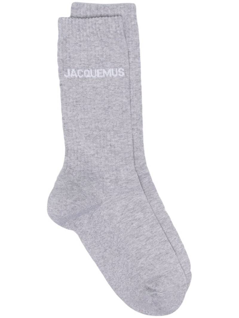 Jacquemus Les Chaussettes Jacquemus logo-intarsia socks - Grey von Jacquemus