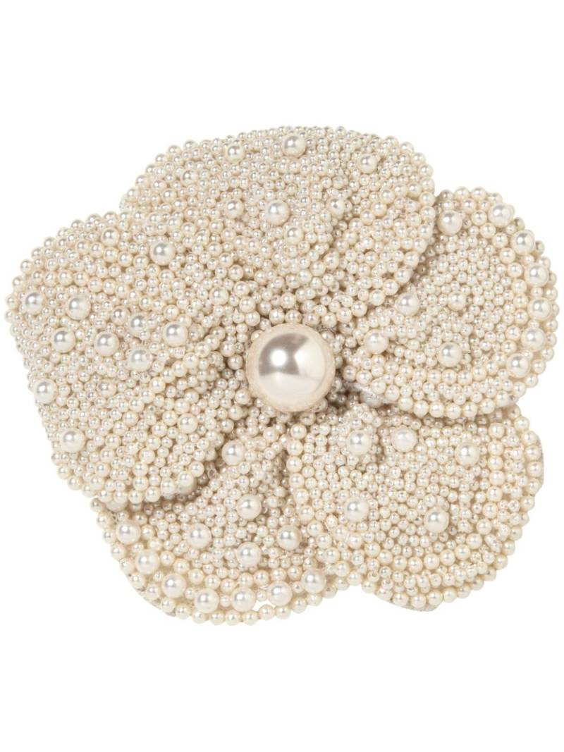 Jennifer Behr Bethany faux-pearl barrette - Neutrals von Jennifer Behr