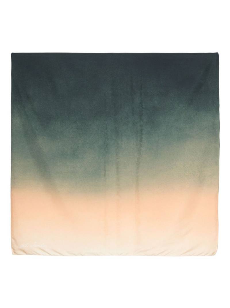 Jil Sander ombré-effect squared scarf - Blue von Jil Sander