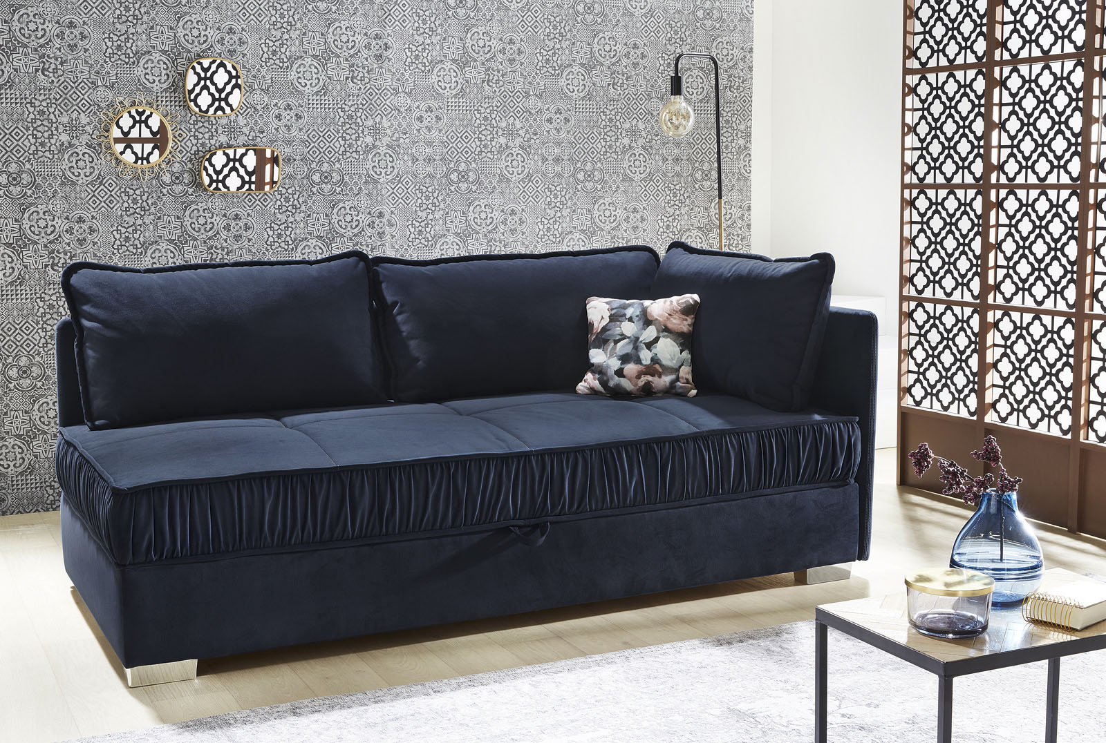 Jockenhöfer Gruppe Relaxliege »Dana«, inkl. Deko-Kissen, Federkern und grossen Stauraum im trendigen Design Jockenhöfer Gruppe Relaxliege »Dana«, inkl. Deko-Kissen, Federkern und grossen Stauraum im trendigen Design von Jockenhöfer Gruppe