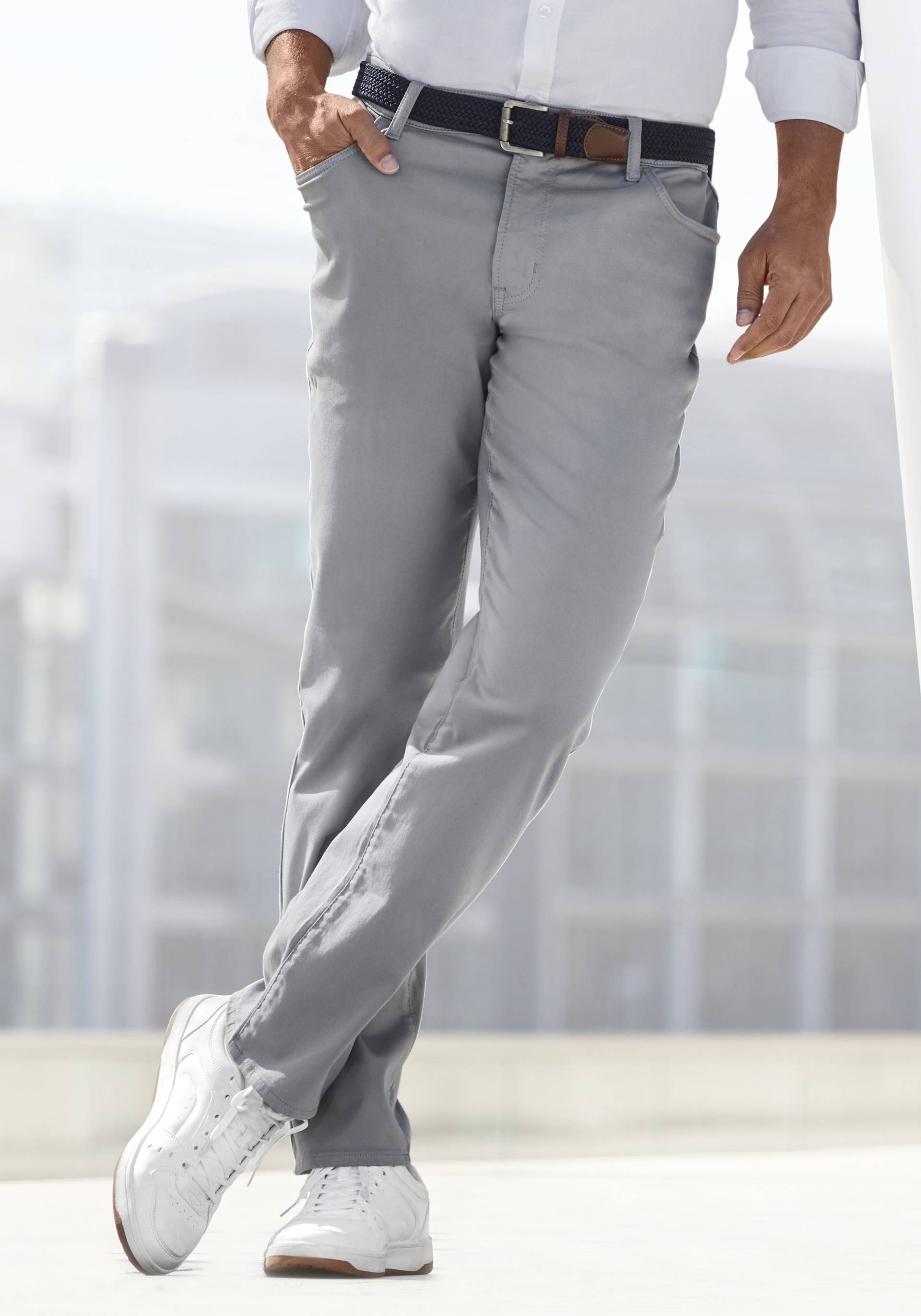 John Devin Chinohose »regular-fit, 5-Pocket-Hose«, aus elastischer Baumwoll-Qualität John Devin Chinohose »regular-fit, 5-Pocket-Hose«, aus elastischer Baumwoll-Qualität von John Devin