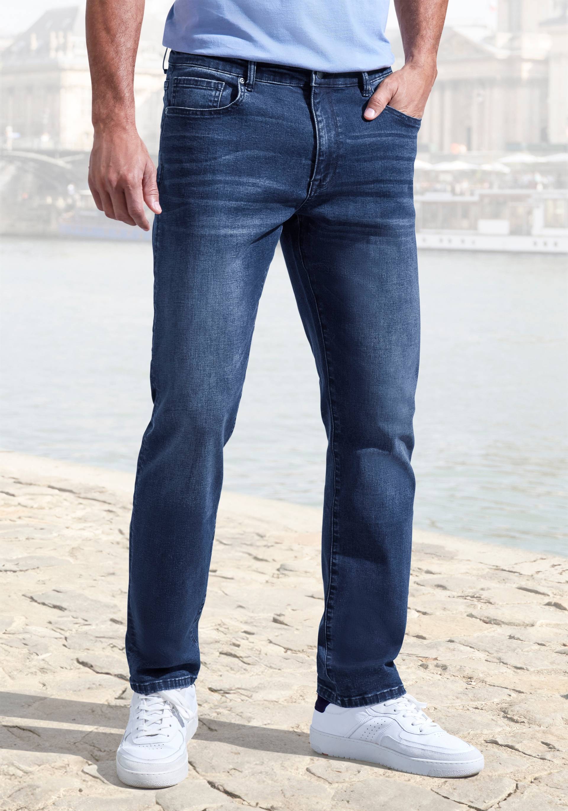 John Devin 5-Pocket-Jeans »Straight-fit Jeans«, aus elastischer Denim-Qualität John Devin 5-Pocket-Jeans »Straight-fit Jeans«, aus elastischer Denim-Qualität von John Devin