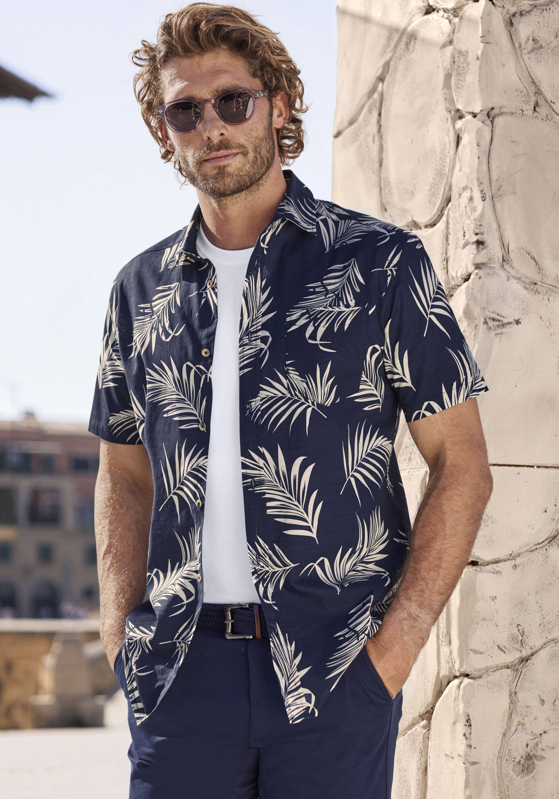 John Devin Hawaiihemd »Regular fit«, Langarm, Freizeithemd mit Palmenprint aus reiner Baumwolle von John Devin