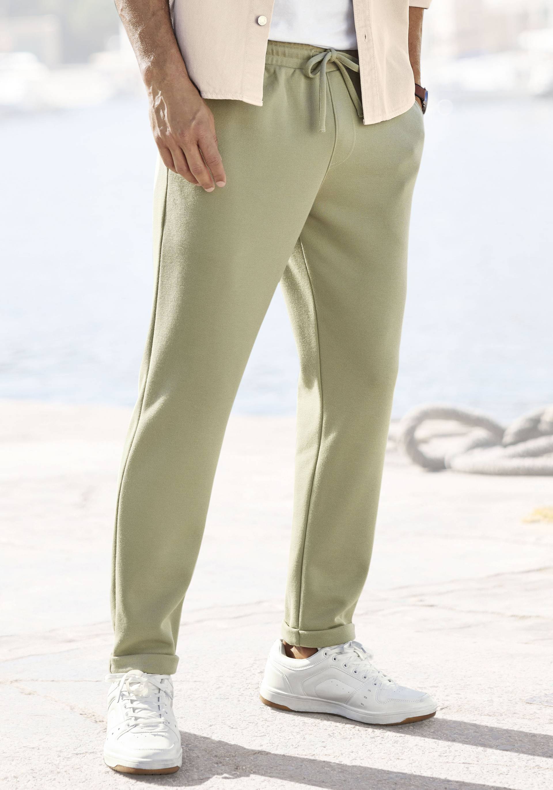 John Devin Jogger Pants »Jogg Pants«, Umschlag am Beinabschluss, aus elastischer Piqué-Qualität von John Devin