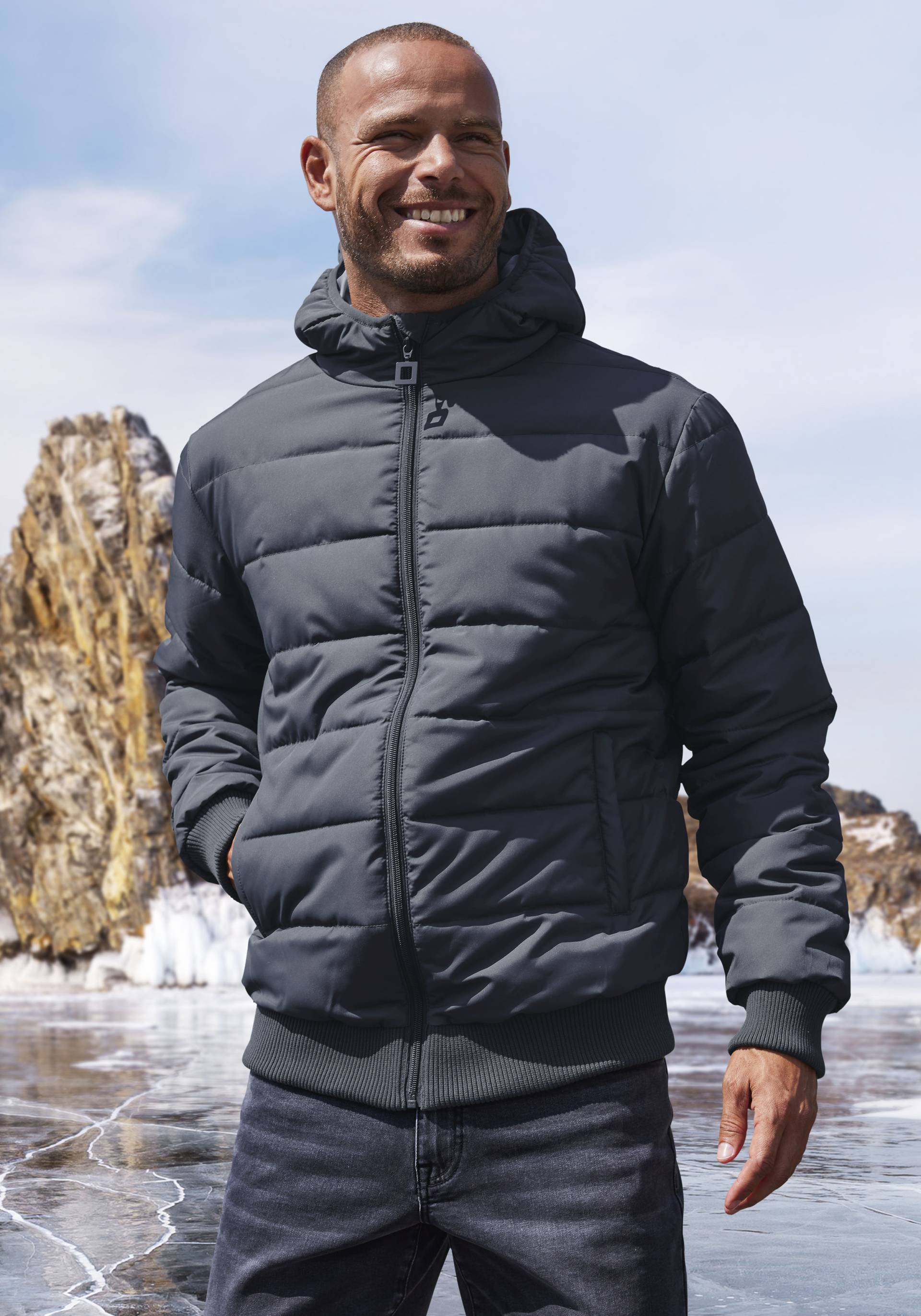 John Devin Steppjacke, mit Kapuze, Outdoorjacke mit Strickbündchen John Devin Steppjacke, mit Kapuze, Outdoorjacke mit Strickbündchen von John Devin
