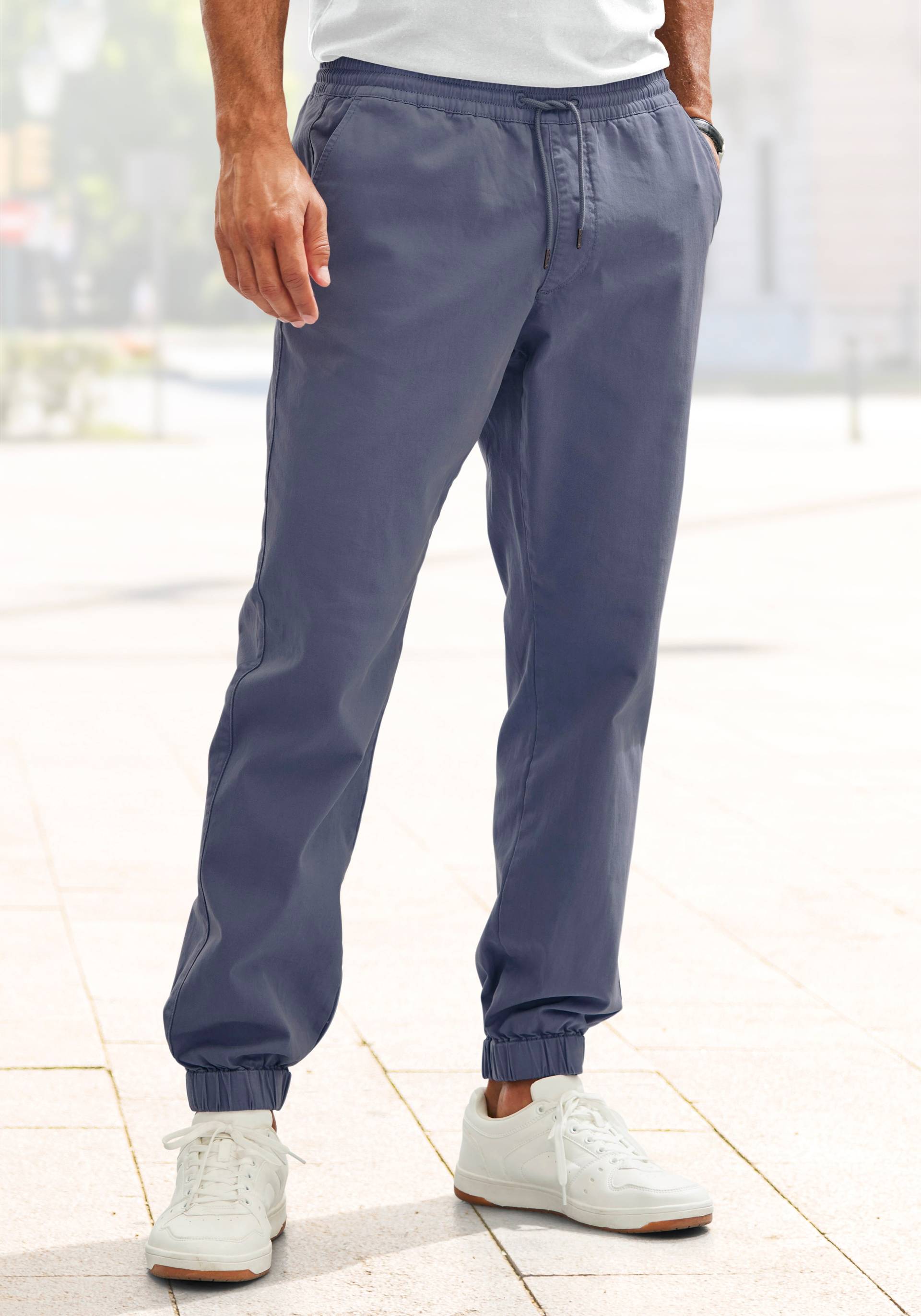 John Devin Jogger Pants »Jogg Pants«, aus elastischer Baumwoll-Qualität John Devin Jogger Pants »Jogg Pants«, aus elastischer Baumwoll-Qualität von John Devin