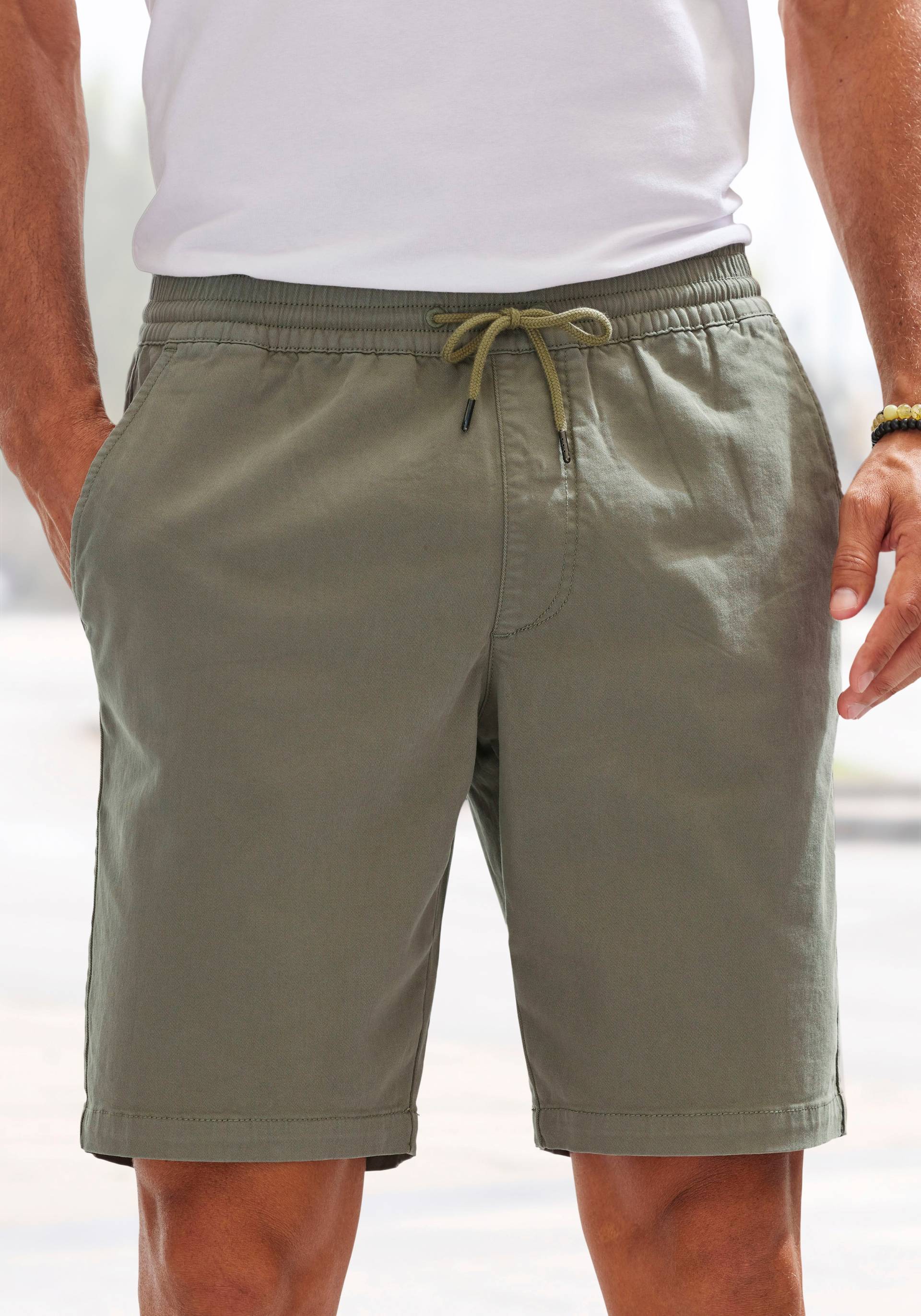 John Devin Shorts »Bermuda«, kurze Hose aus elastischer Baumwoll-Qualität von John Devin