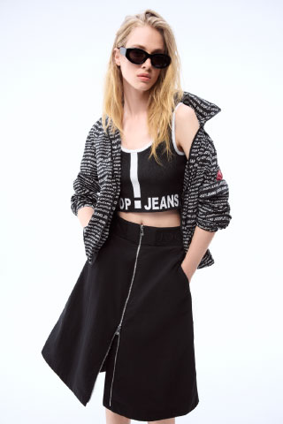 Joop Jeans A-Linien-Rock »Samira«, mit Ton-in-Ton Schriftzug am Bund Joop Jeans A-Linien-Rock »Samira«, mit Ton-in-Ton Schriftzug am Bund von Joop Jeans
