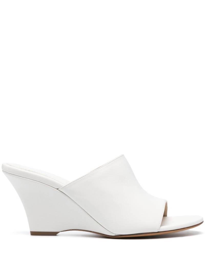 KHAITE Marion mule sandals - White von KHAITE