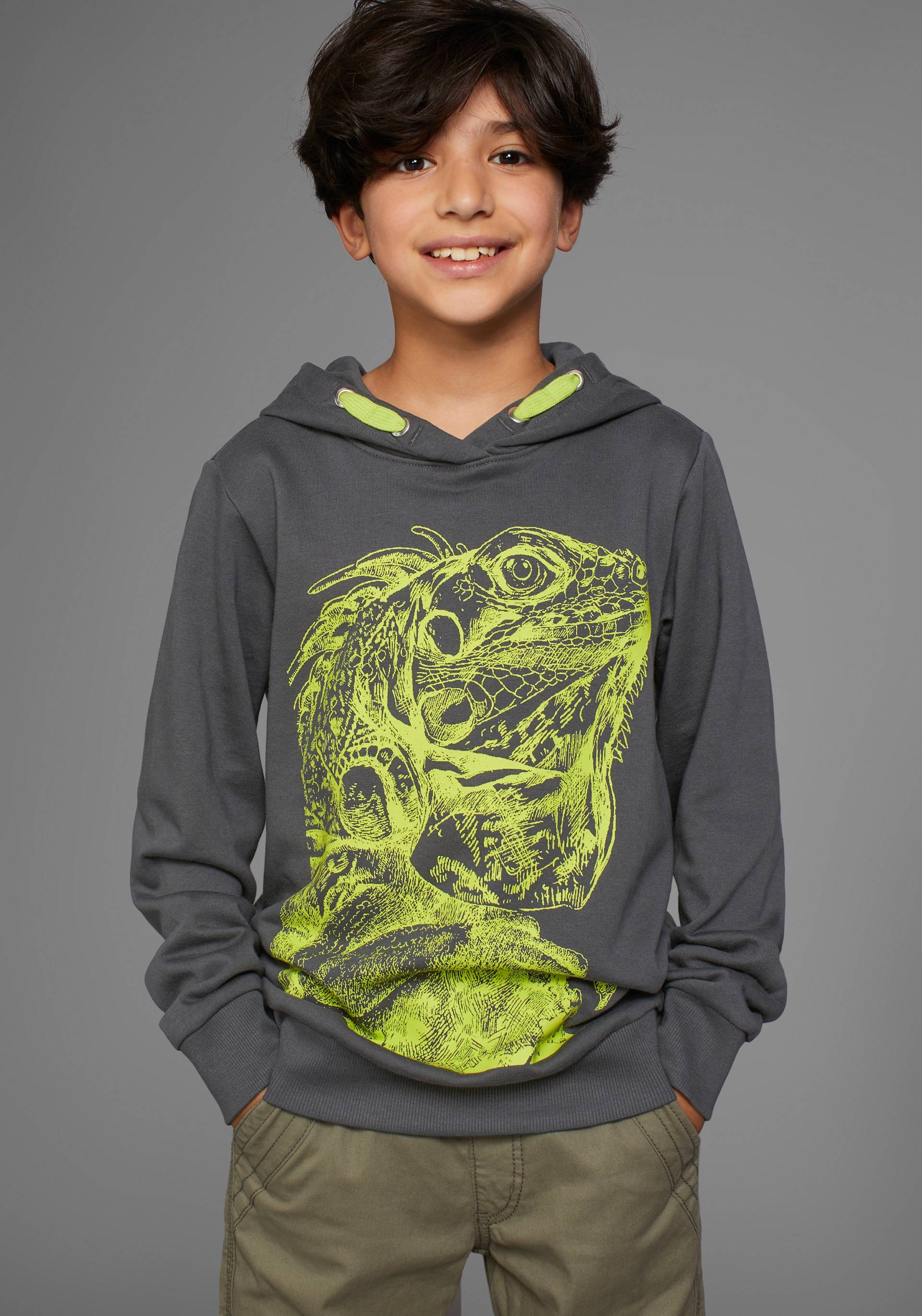 KIDSWORLD Kapuzensweatshirt »GECKO«, cooles Tiermotiv KIDSWORLD Kapuzensweatshirt »GECKO«, cooles Tiermotiv von KIDSWORLD