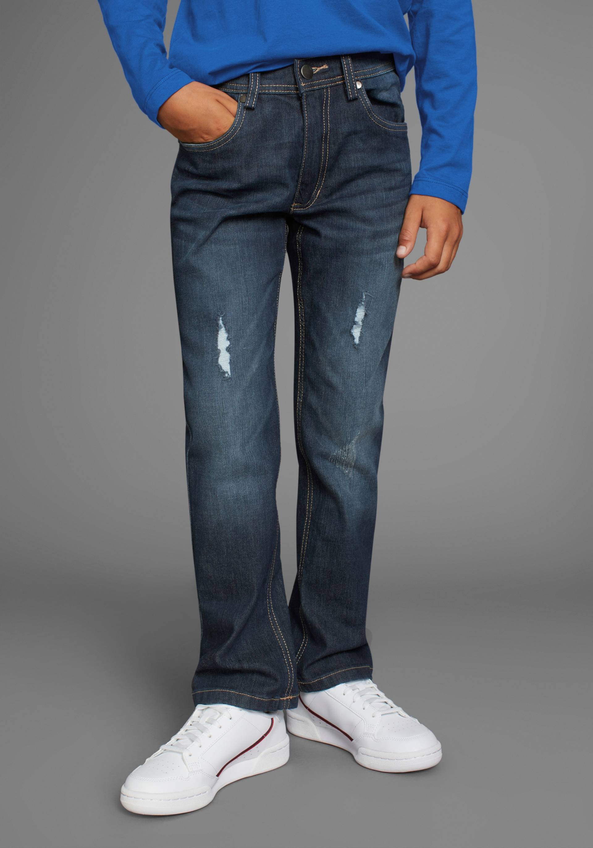 KIDSWORLD Stretch-Jeans », Straight-fit Jeans mit Distroy-Effekten«, für Jungen KIDSWORLD Stretch-Jeans », Straight-fit Jeans mit Distroy-Effekten«, für Jungen von KIDSWORLD