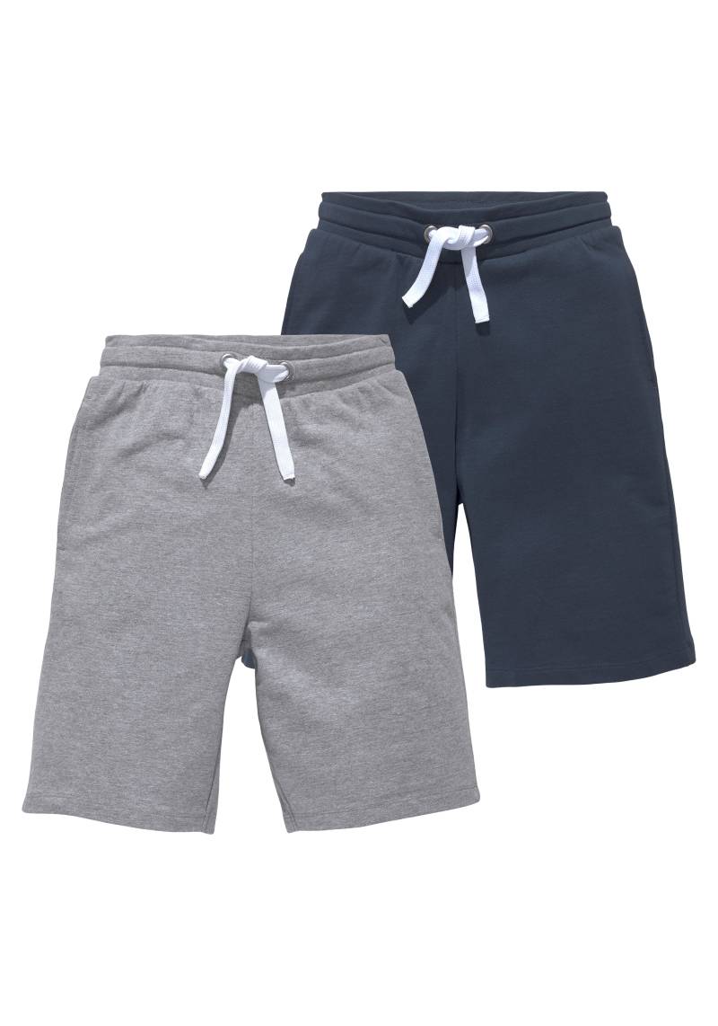 KIDSWORLD Sweatshorts »2er Pack Sweatbermudas in Must-have Farben«, (Packung, 2 tlg.), in bequemer Sweatware von KIDSWORLD