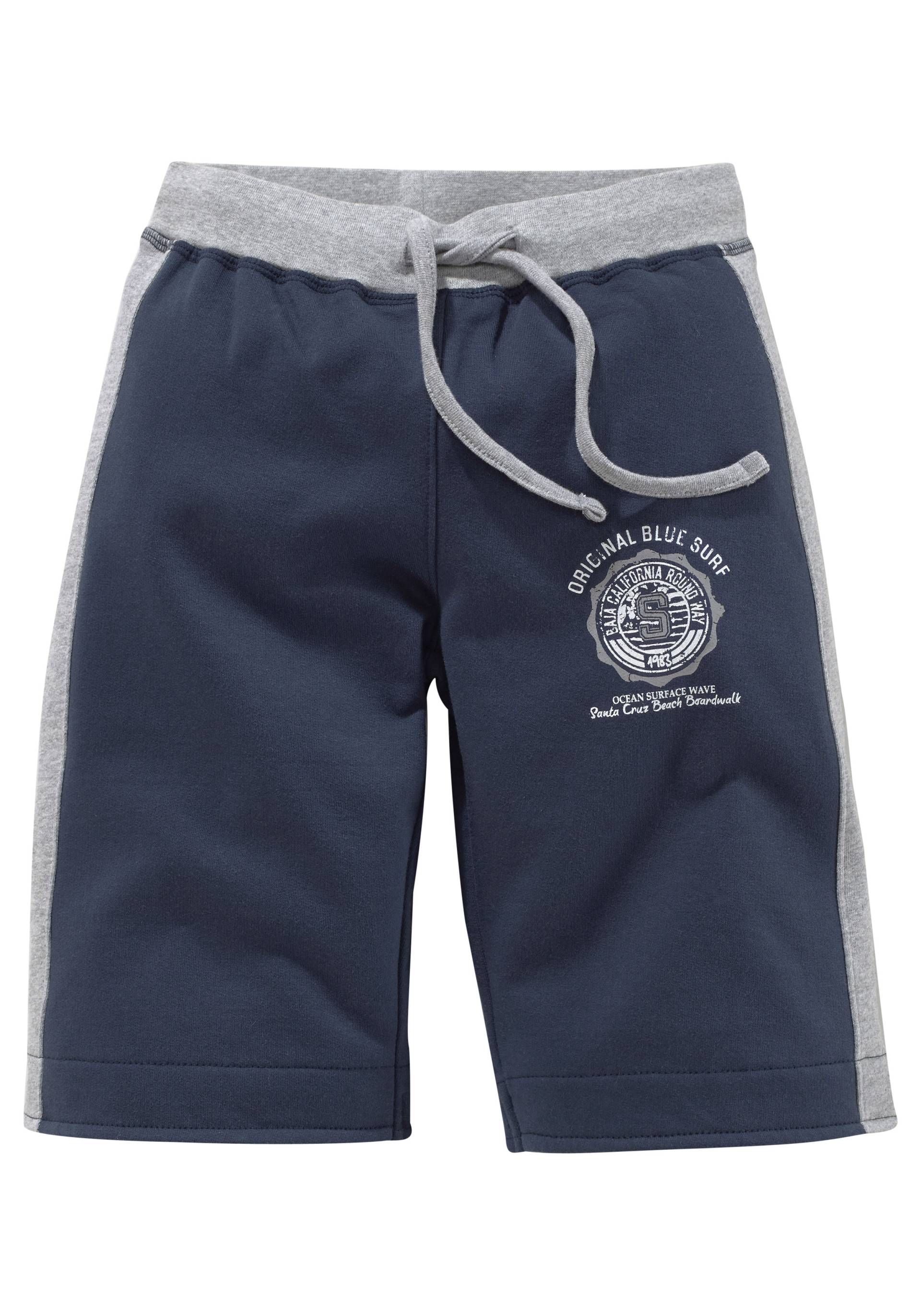 KIDSWORLD Sweatshorts », modische Sweatbermudas«, mit coolem Druck vorn von KIDSWORLD