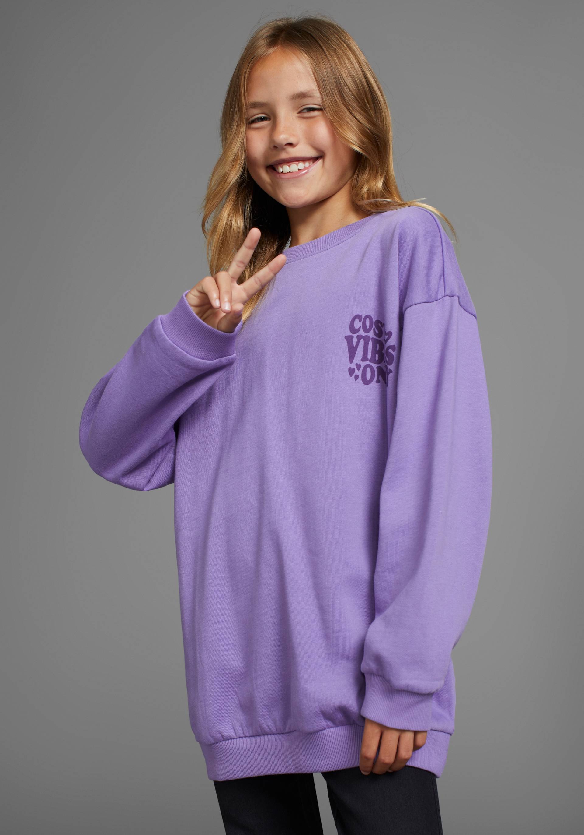 KIDSWORLD Sweatshirt »Rückenprint Sweatshirt«, in bequemer Form für Mädchen KIDSWORLD Sweatshirt »Rückenprint Sweatshirt«, in bequemer Form für Mädchen von KIDSWORLD