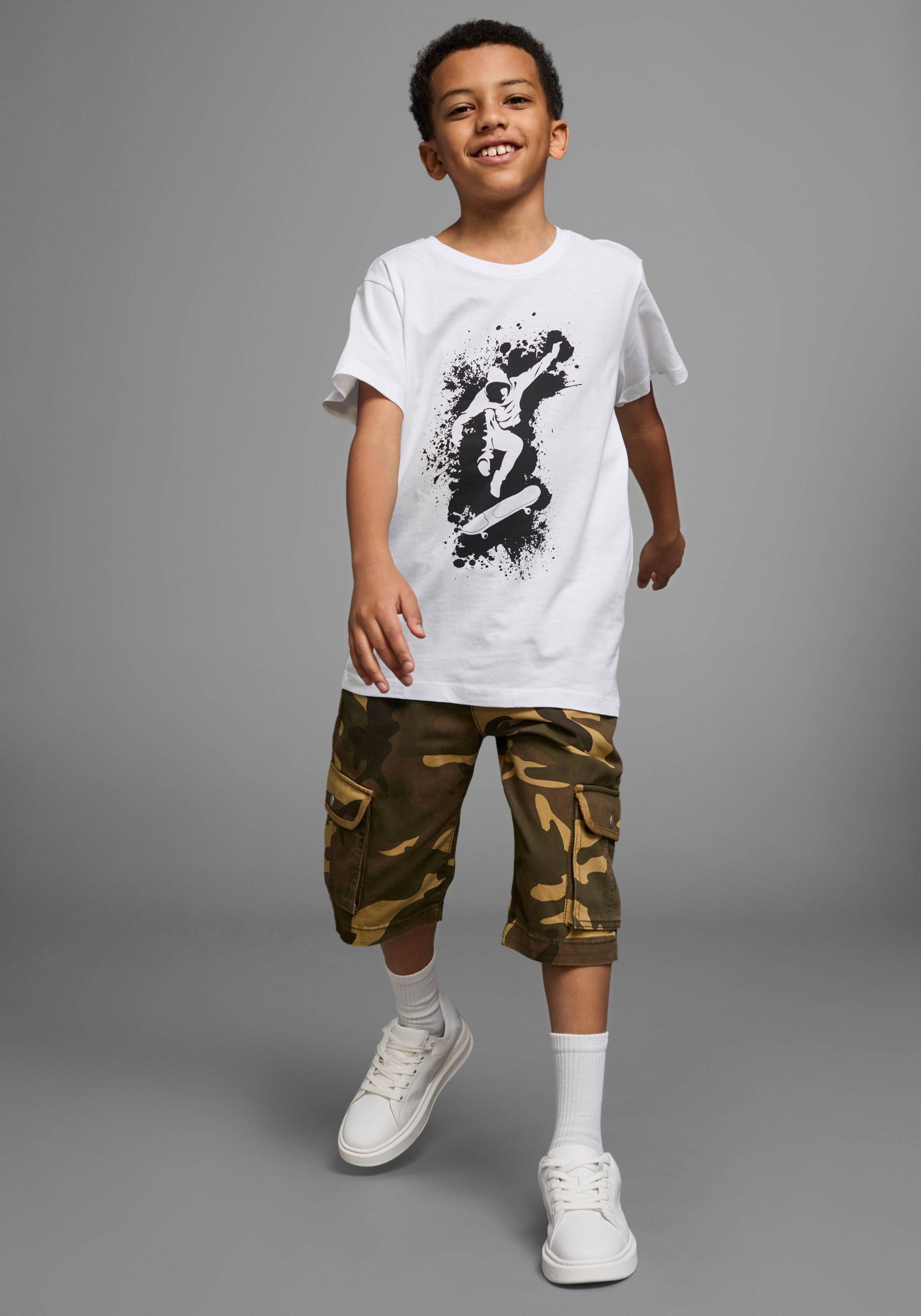 KIDSWORLD T-Shirt »Mit coolem SKATER-Print«, Lässiger Skater von KIDSWORLD