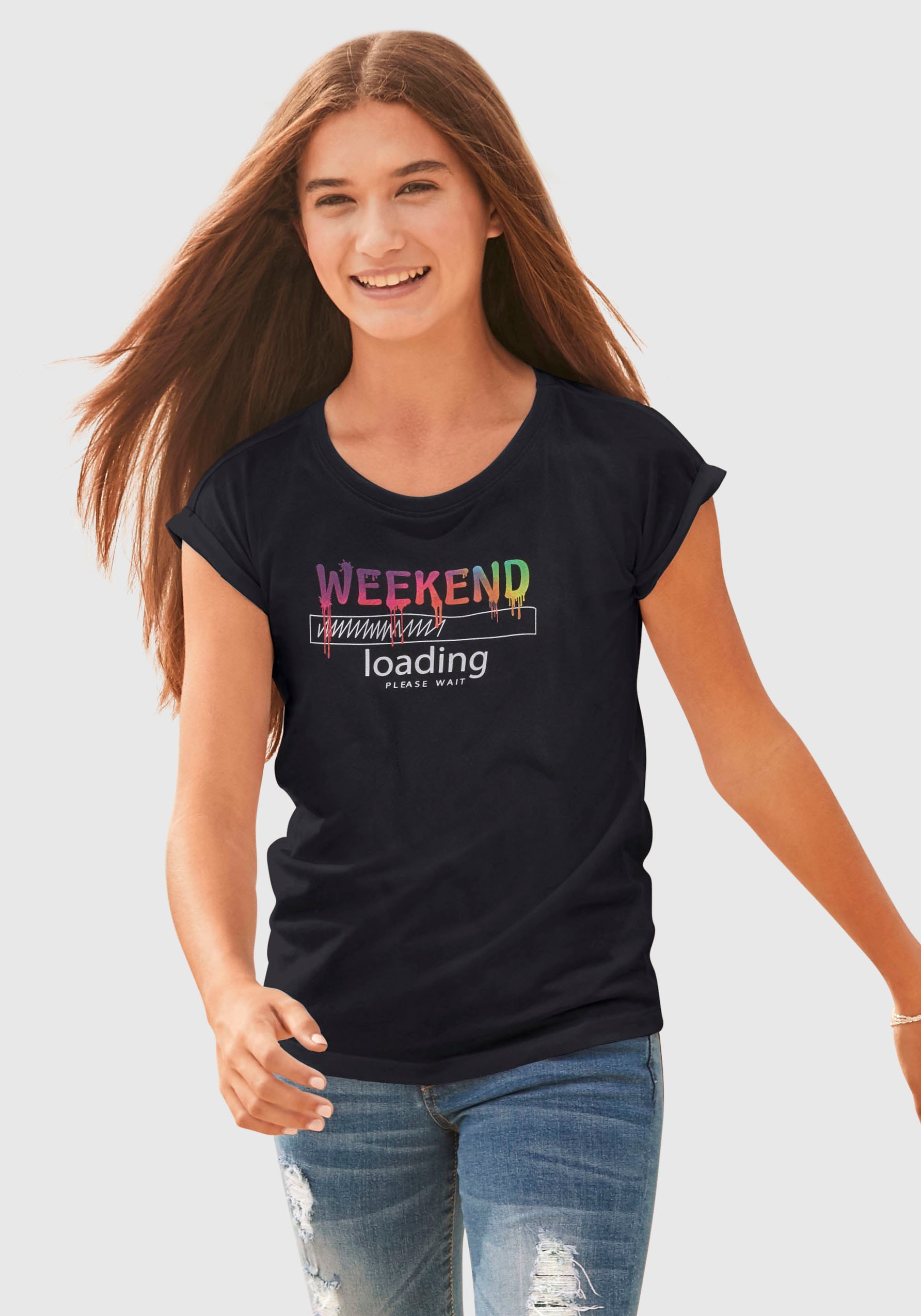 KIDSWORLD T-Shirt »WEEKEND loading...please wait«, Kurzarm, weite Passform, bedruckte Optik, Rundhalsausschnitt von KIDSWORLD