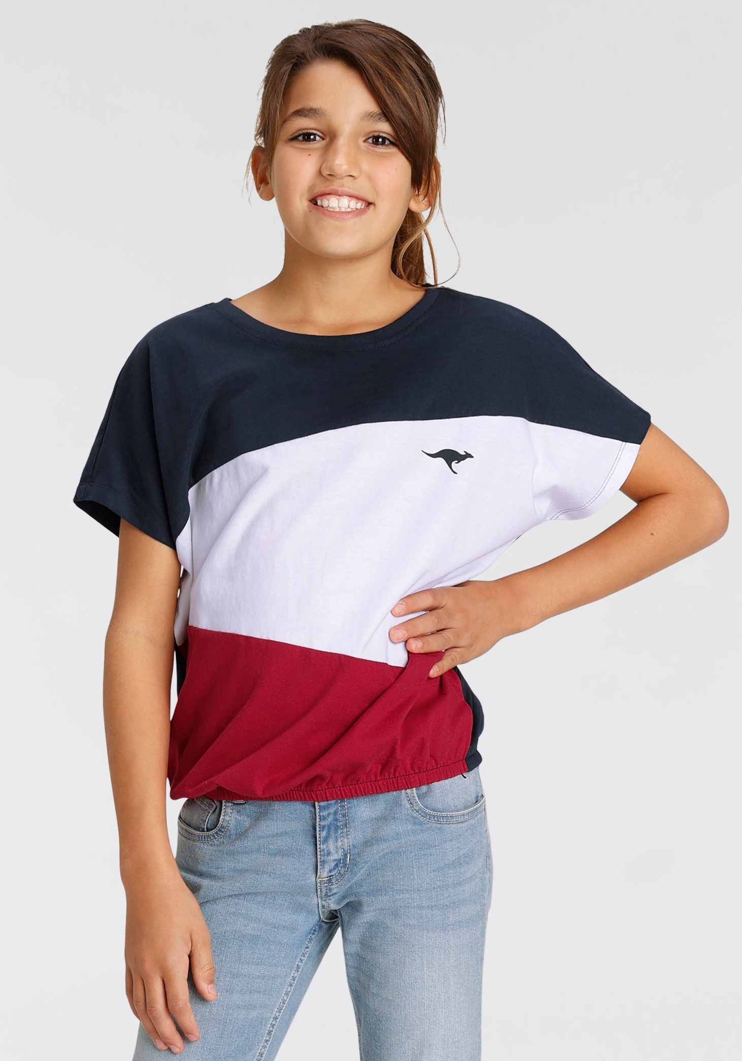 KangaROOS Fledermausshirt, kurzärmelig, weit geschnitten, mit peppigem Druck von KangaROOS