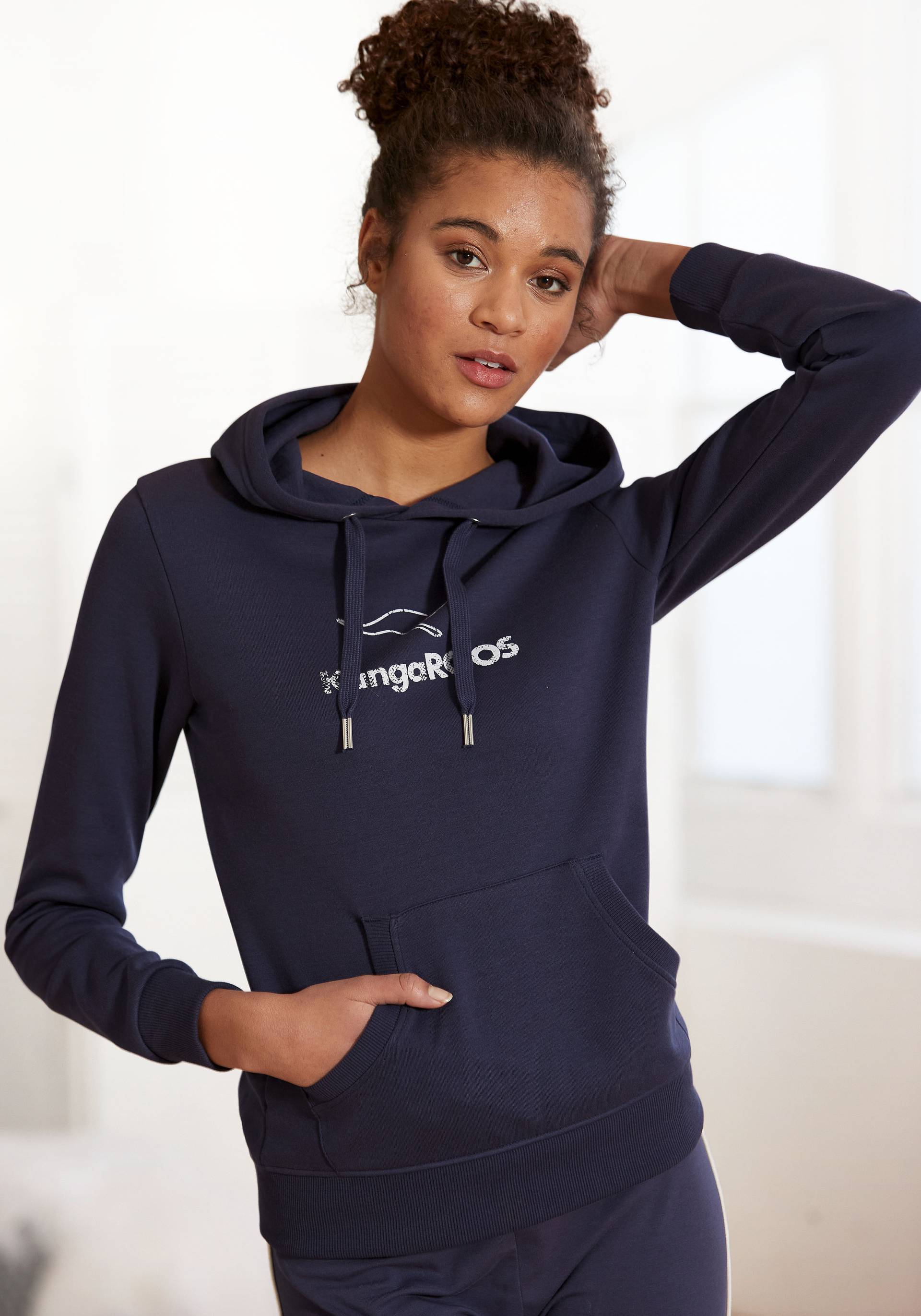 KangaROOS Hoodie, mit Kängurutasche, Loungewear, Loungeanzug von KangaROOS