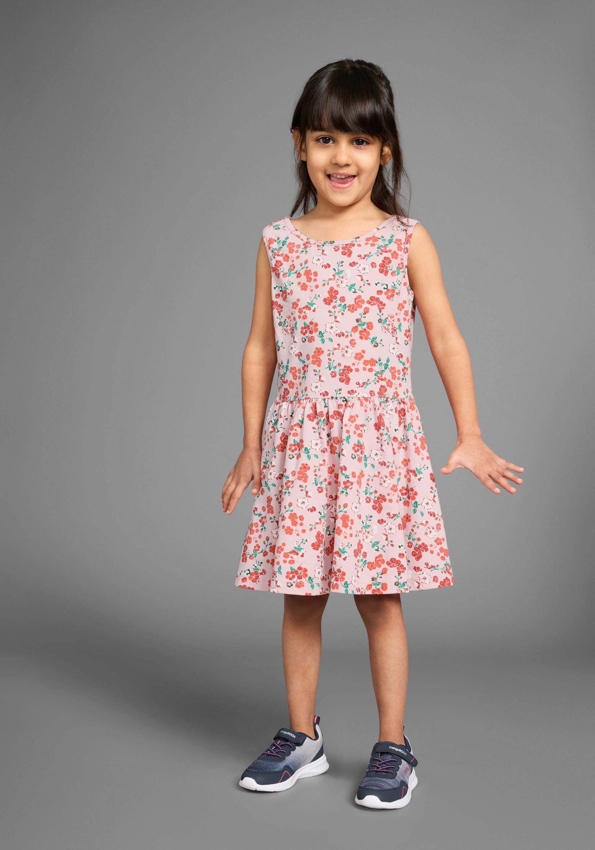KangaROOS Jerseykleid »Trägerkleid im Blumen-Allover«, Shirtkleid mit Blumenmuster KangaROOS Jerseykleid »Trägerkleid im Blumen-Allover«, Shirtkleid mit Blumenmuster von KangaROOS