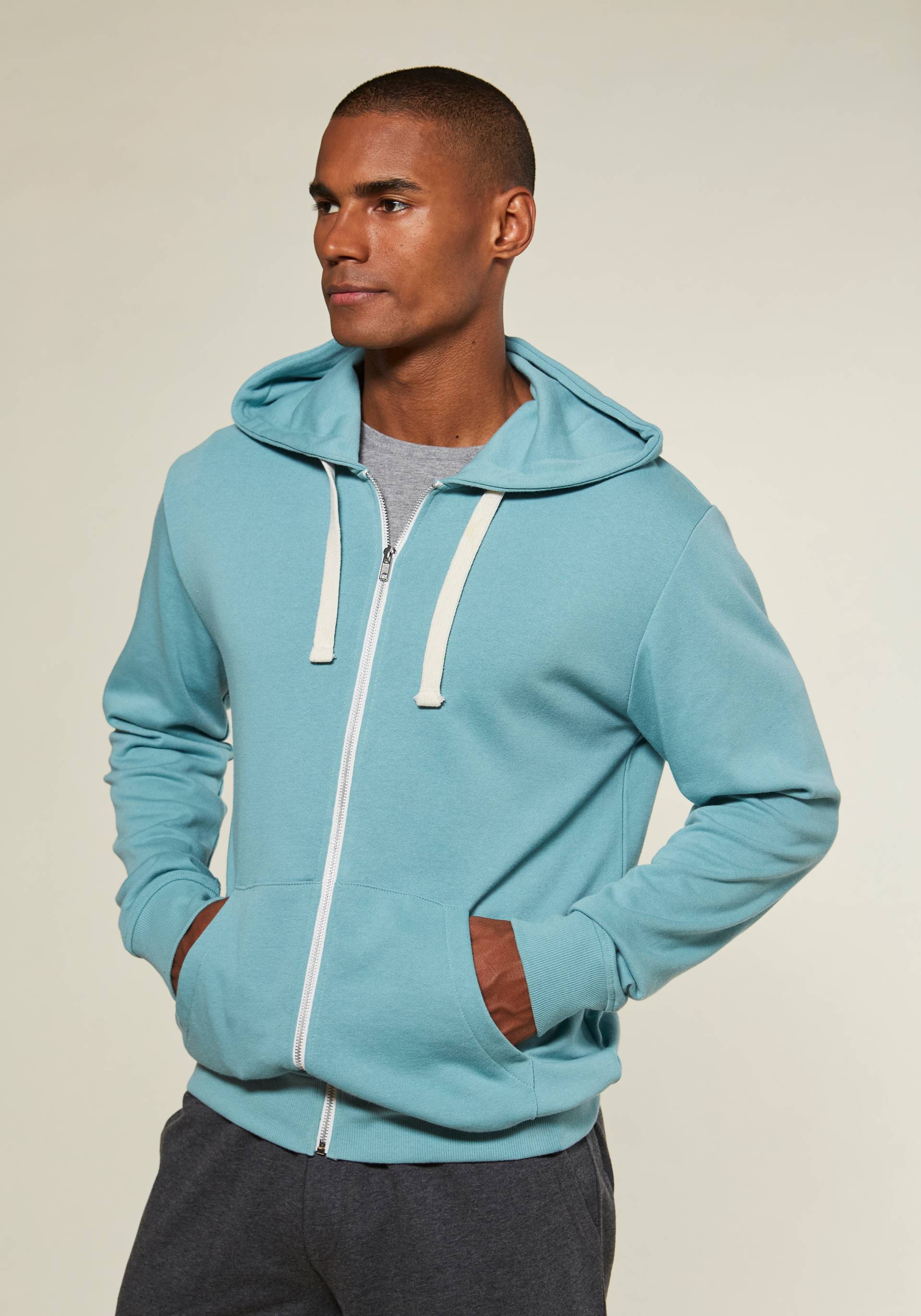 KangaROOS Kapuzensweatjacke, mit Kapuze, kontrast Zipper und kontrast Bänder von KangaROOS