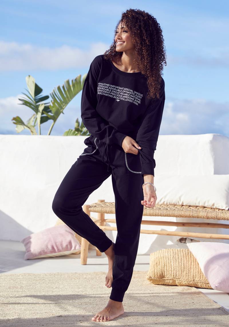KangaROOS Pyjama, (2 tlg.), mit Slogan-Frontdruck von KangaROOS