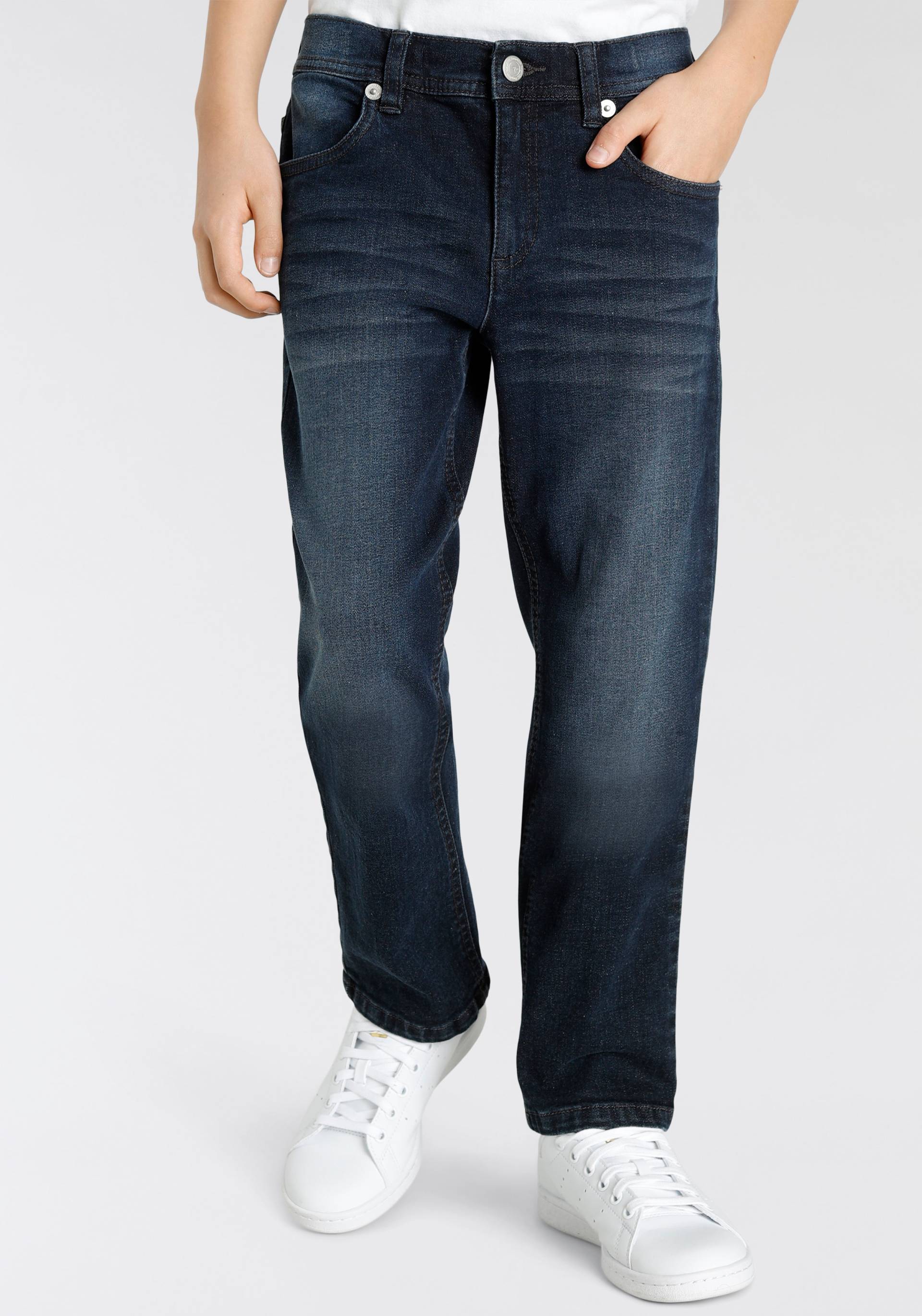 KangaROOS Stretch-Jeans », regular fit mit geradem Beinverlauf«, bequeme Passform, gerades Bein, niedrige Leibhöhe KangaROOS Stretch-Jeans », regular fit mit geradem Beinverlauf«, bequeme Passform, gerades Bein, niedrige Leibhöhe von KangaROOS
