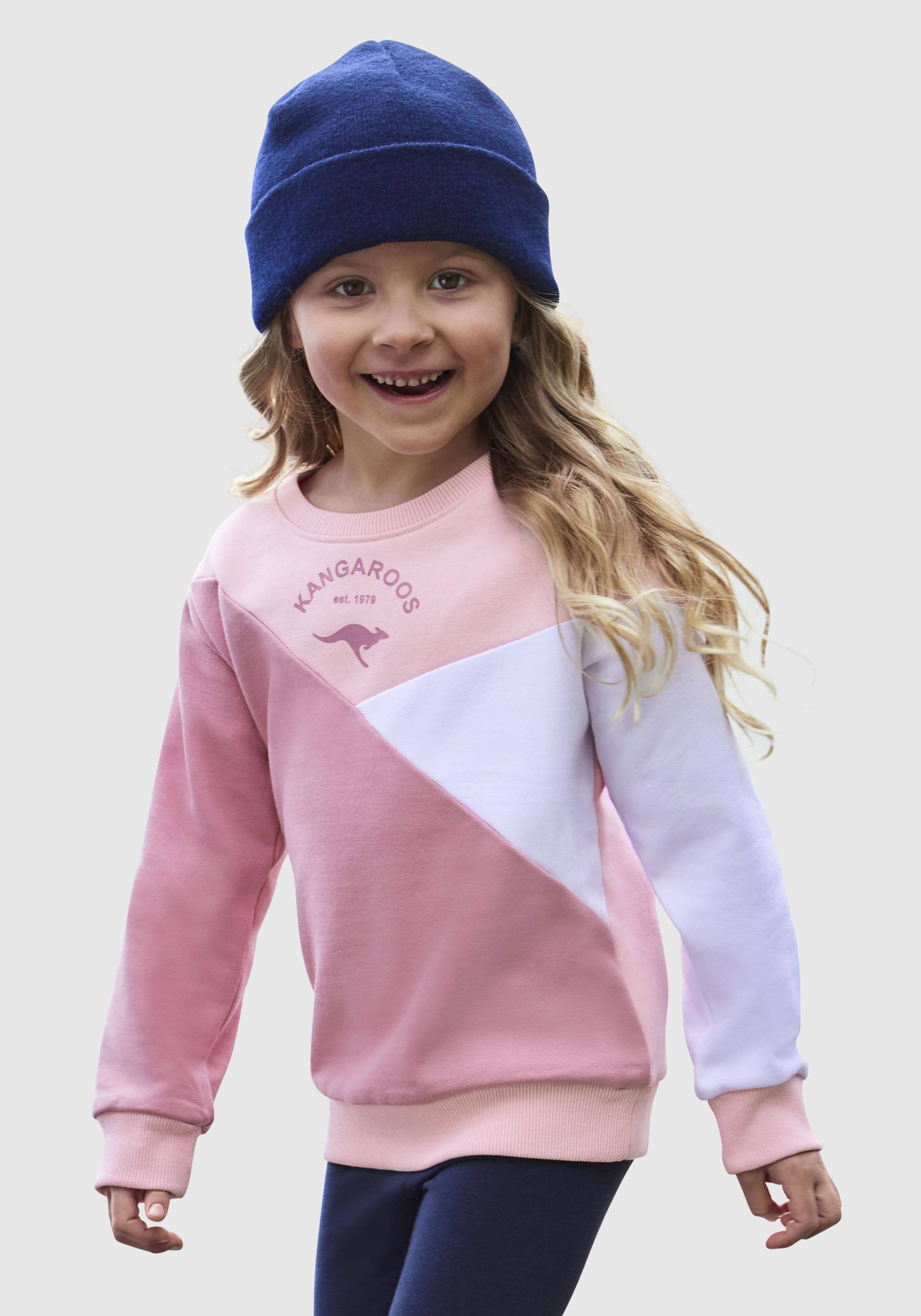 KangaROOS Sweatshirt »Kleine Mädchen«, in weiter Form von KangaROOS