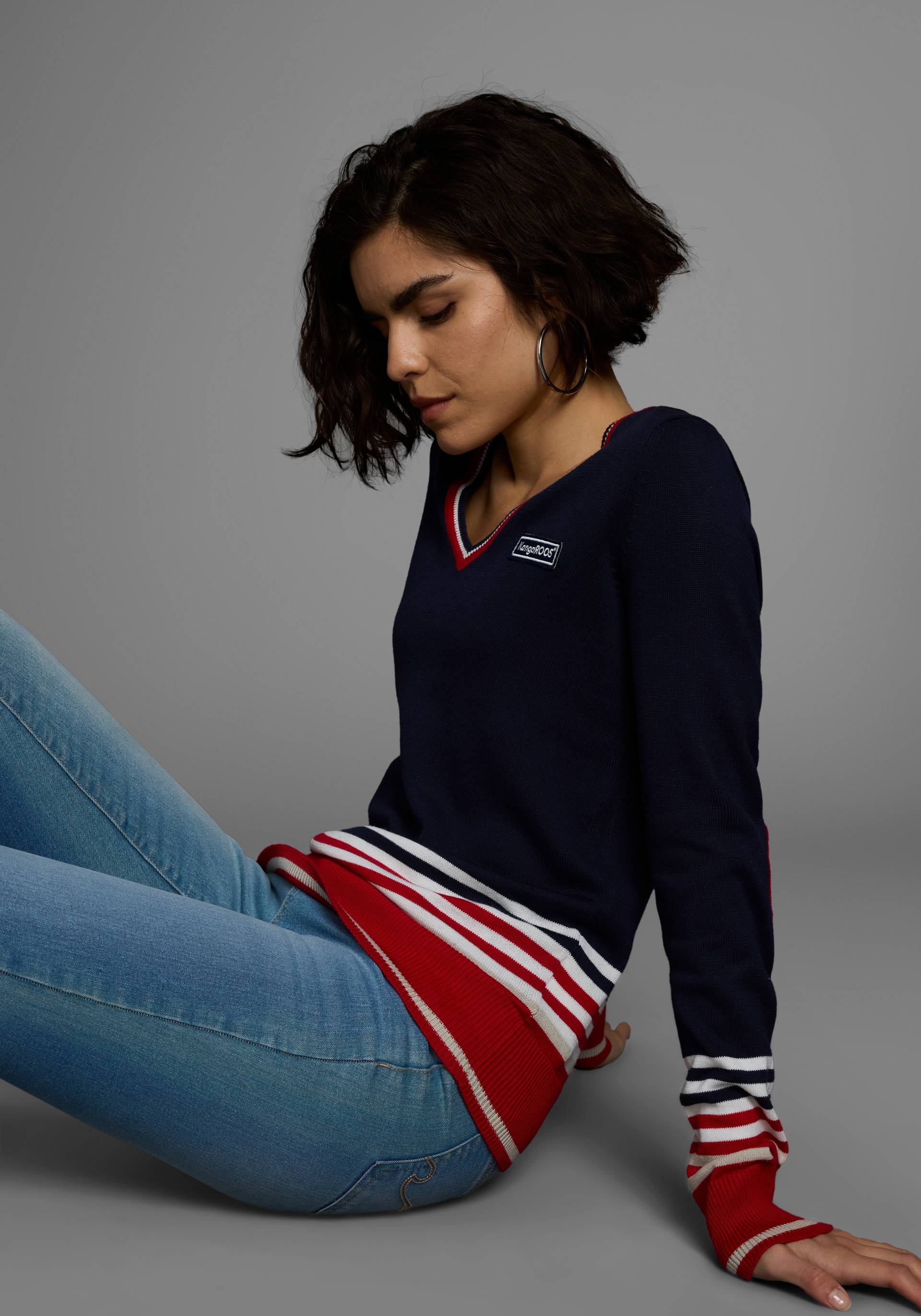 KangaROOS V-Ausschnitt-Pullover, im tollen Streifen-Farb-Mix KangaROOS V-Ausschnitt-Pullover, im tollen Streifen-Farb-Mix von KangaROOS