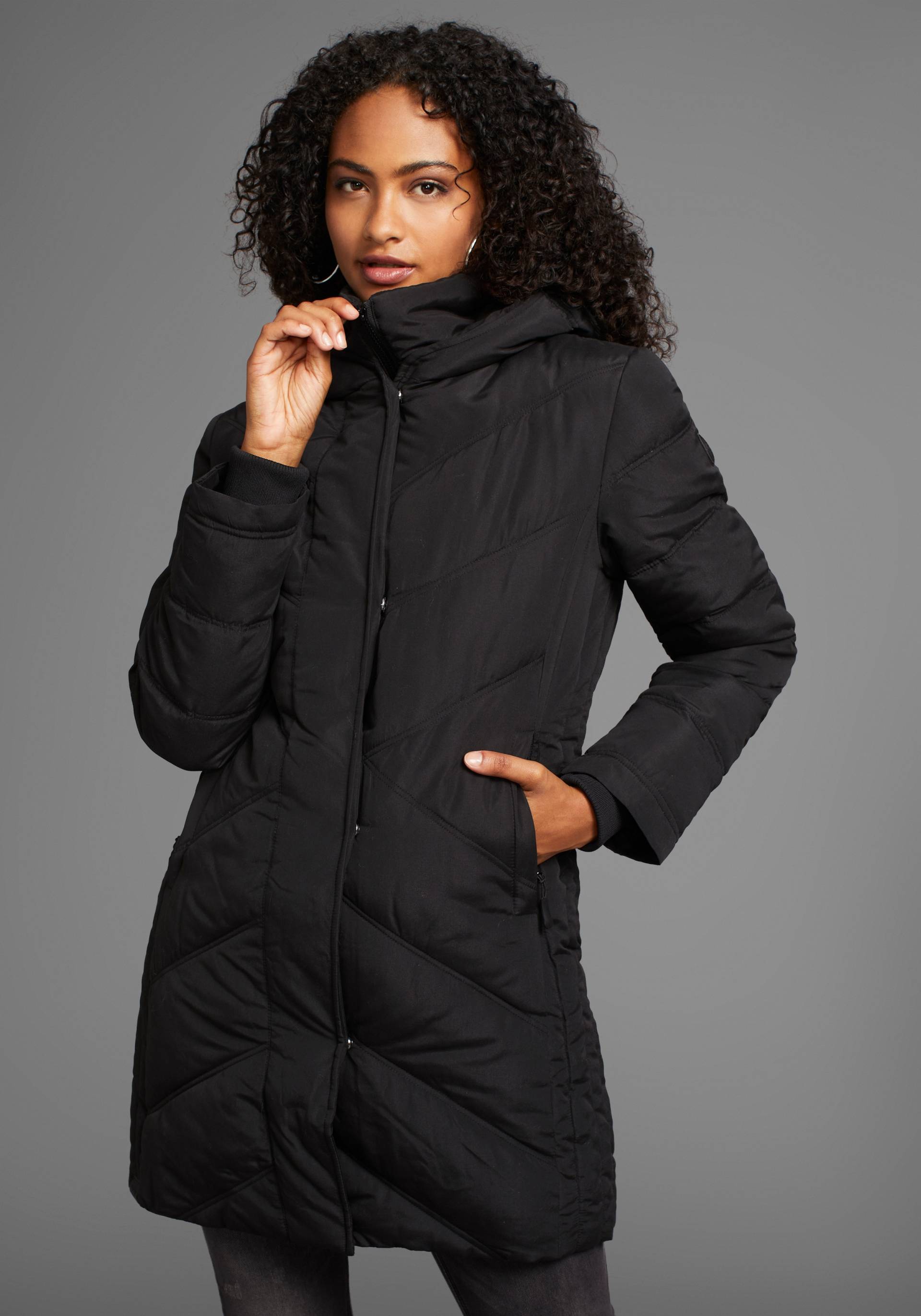 KangaROOS Winterjacke, mit Kapuze, mit hochschliessendem Kragen, gefütterte Kapuze KangaROOS Winterjacke, mit Kapuze, mit hochschliessendem Kragen, gefütterte Kapuze von KangaROOS