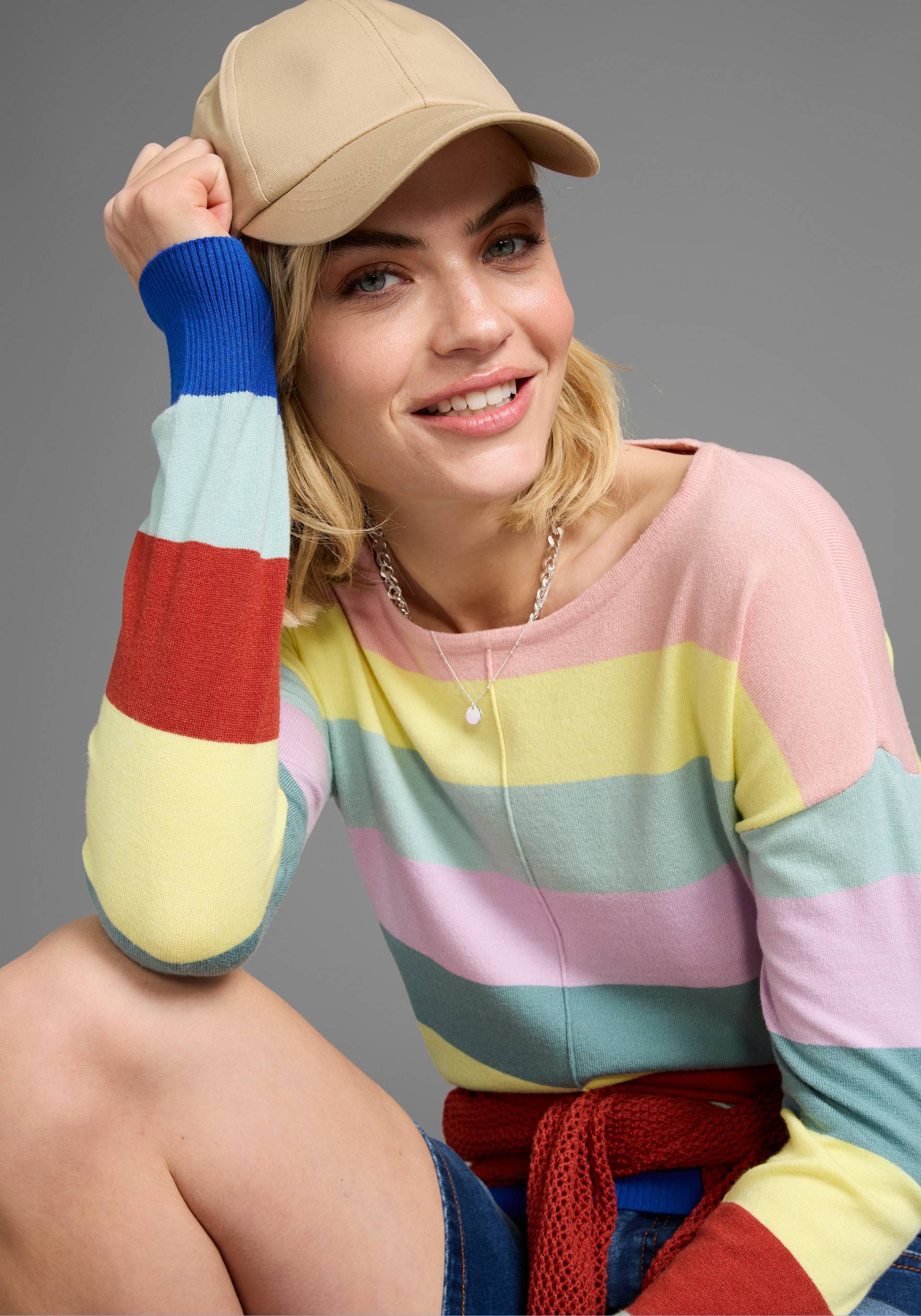 KangaROOS Streifenpullover, in lockerer Passform KangaROOS Streifenpullover, in lockerer Passform von Kangaroos