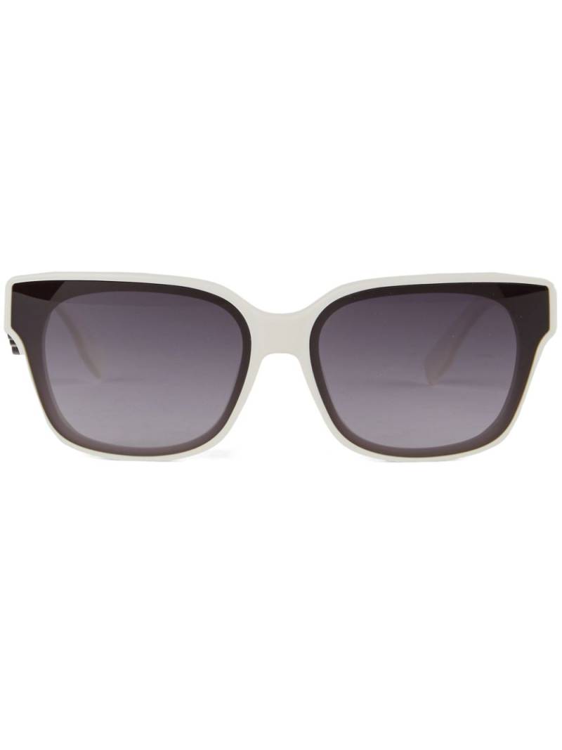 Karl Lagerfeld Karl Signature sunglasses - White von Karl Lagerfeld