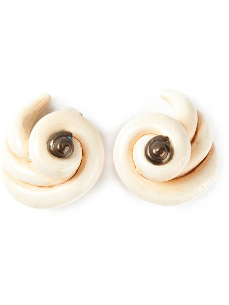 Katheleys Vintage 'Unique Shells' earrings - Neutrals von Katheleys Vintage