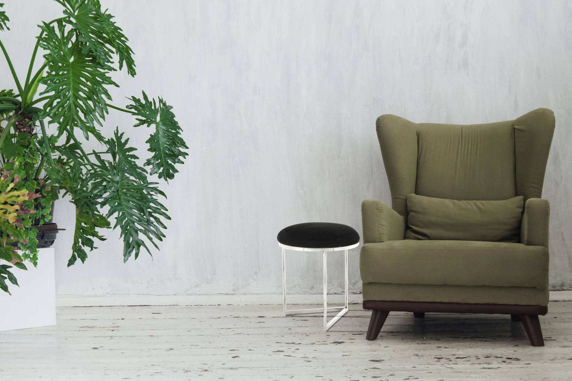 Kayoom Sitzhocker »Hocker Wynona 325, in stilvollem Design, mit dreieckiger Grundform«, (1 St.), glamourös, hochwertig, mit gepolsterter Sitzfläche in runder Form Kayoom Sitzhocker »Hocker Wynona 325, in stilvollem Design, mit dreieckiger Grundform«, (1 St.), glamourös, hochwertig, mit gepolsterter Sitzfläche in runder Form von Kayoom