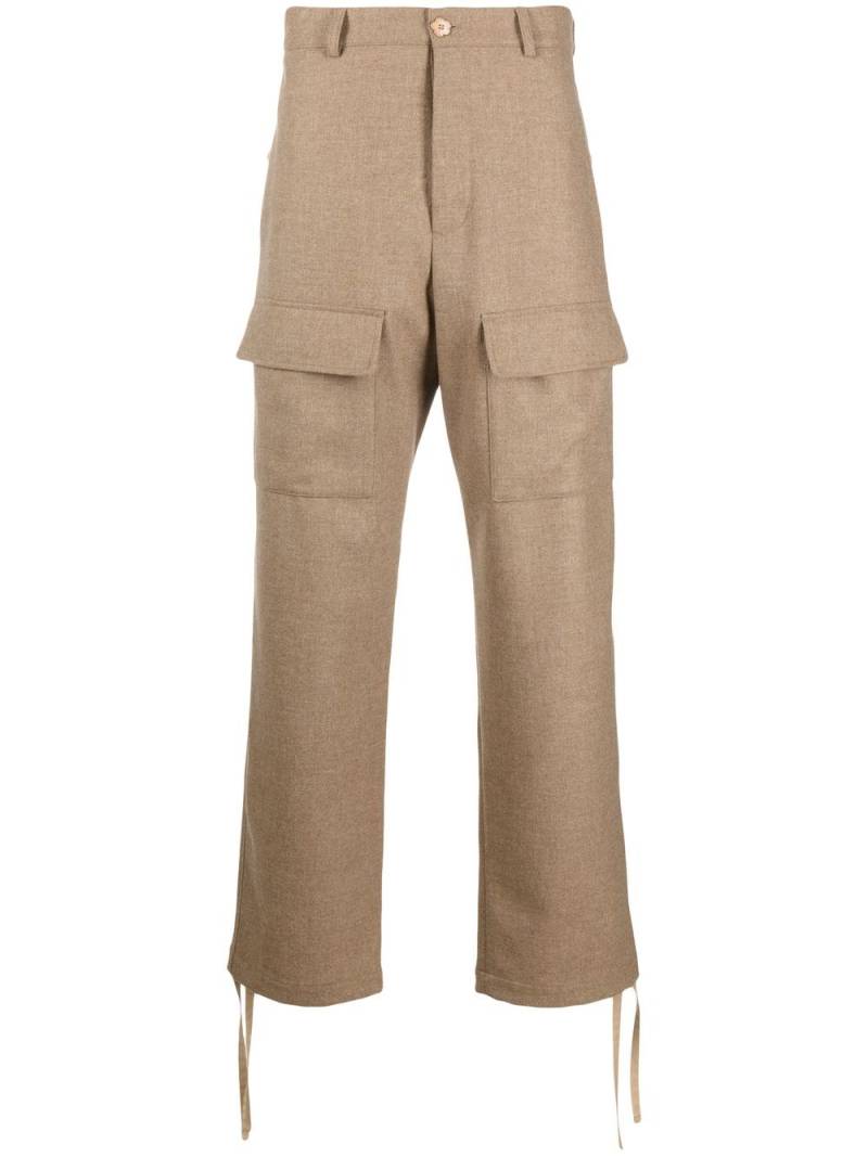 Kenzo logo-patch cargo trousers - Neutrals von Kenzo