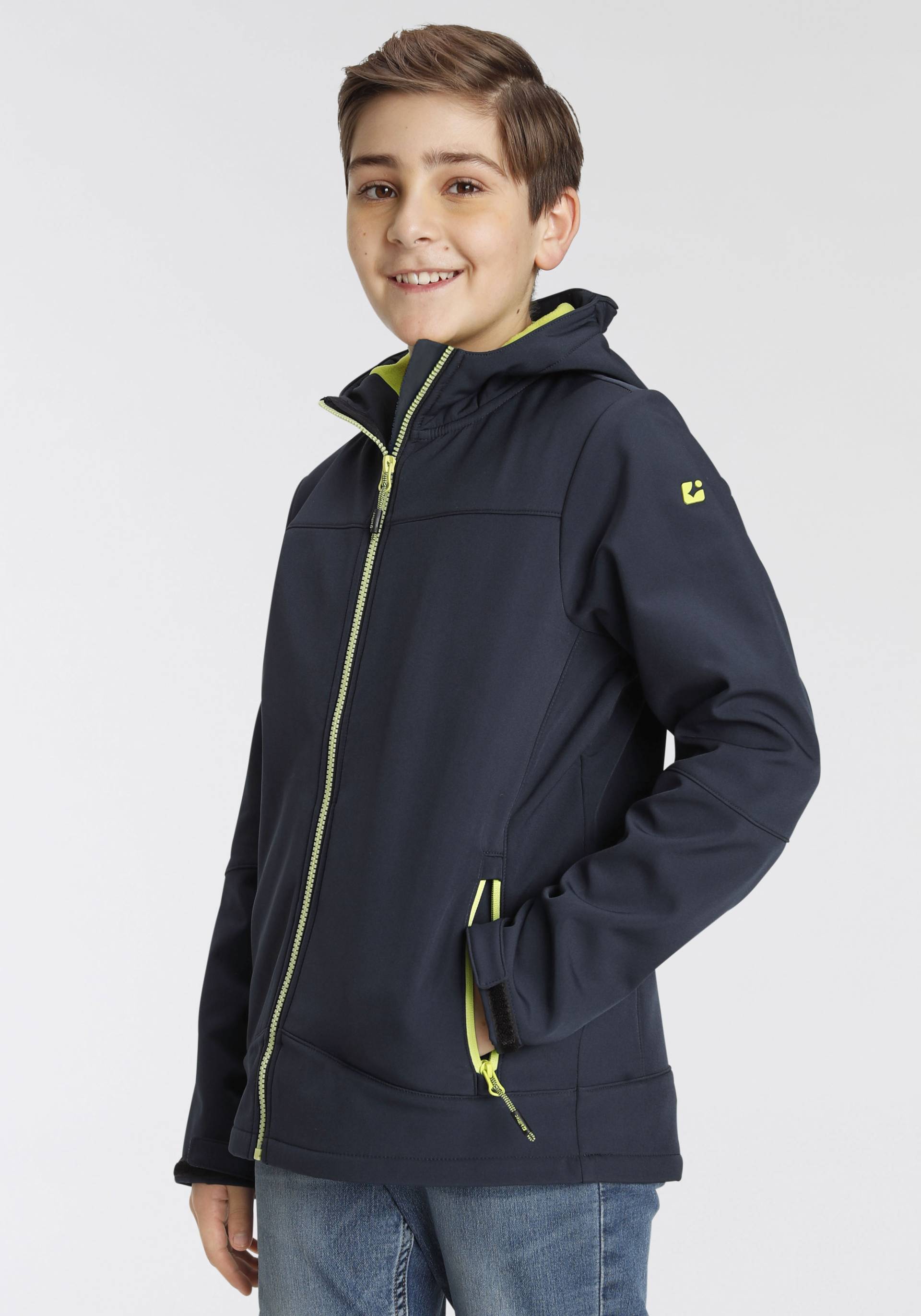 Killtec Softshelljacke »BYS SFTSHLL JCKT OT«, (1 St.), mit Kapuze Killtec Softshelljacke »BYS SFTSHLL JCKT OT«, (1 St.), mit Kapuze von Killtec