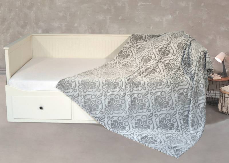 KiNZLER Wohndecke »Kaschmirtouch Ornamente«, mit Hoch-Tief Effekt von Kinzler