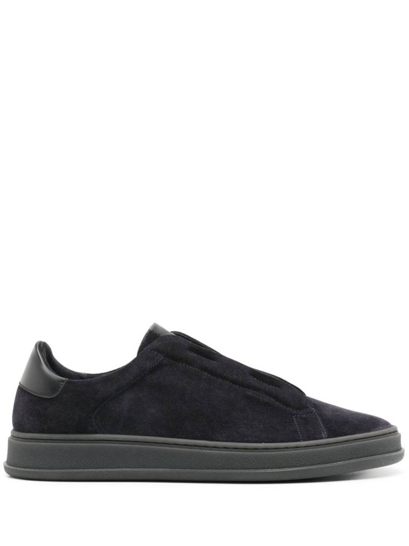 Kiton laceless suede sneakers - Blue von Kiton