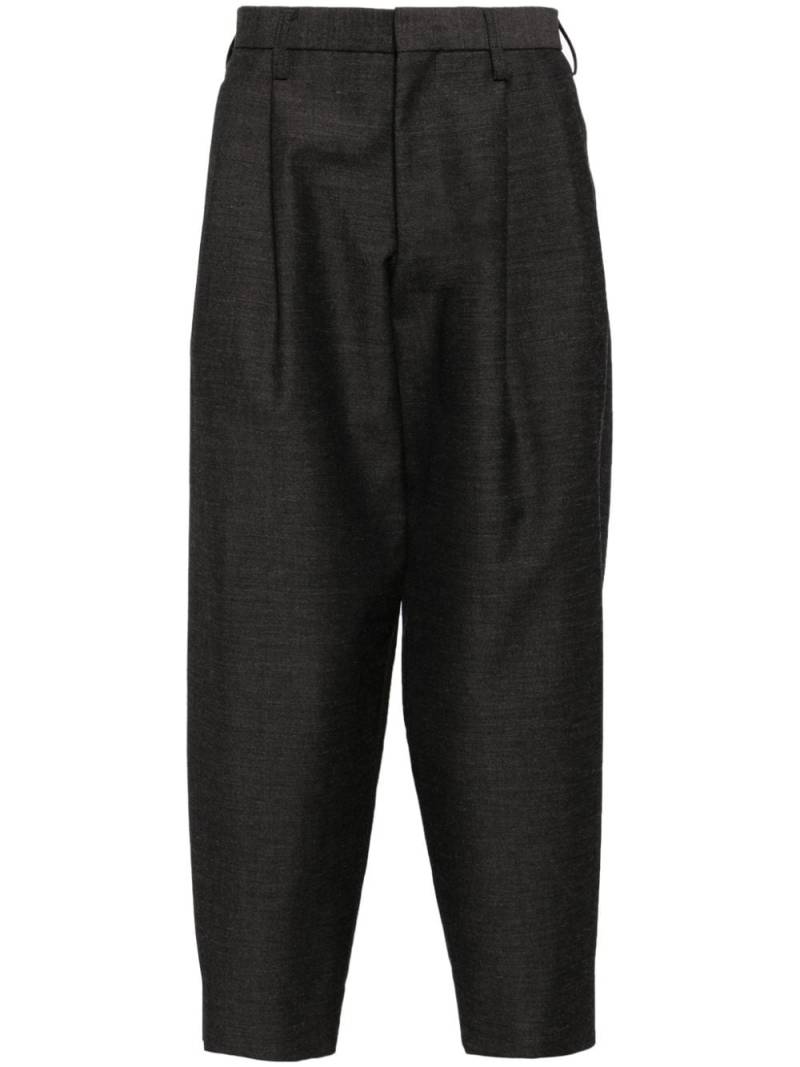 Kolor tapered cropped trousers - Grey von Kolor