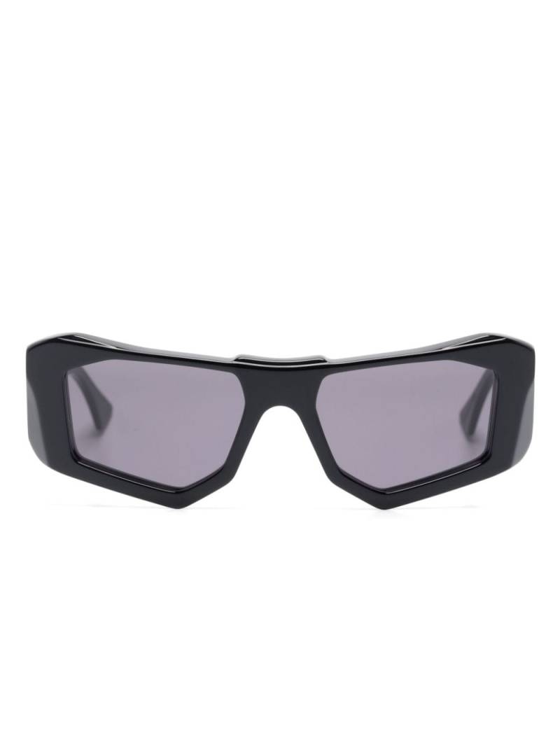 Kuboraum F6 geometric-frame sunglasses - Black von Kuboraum