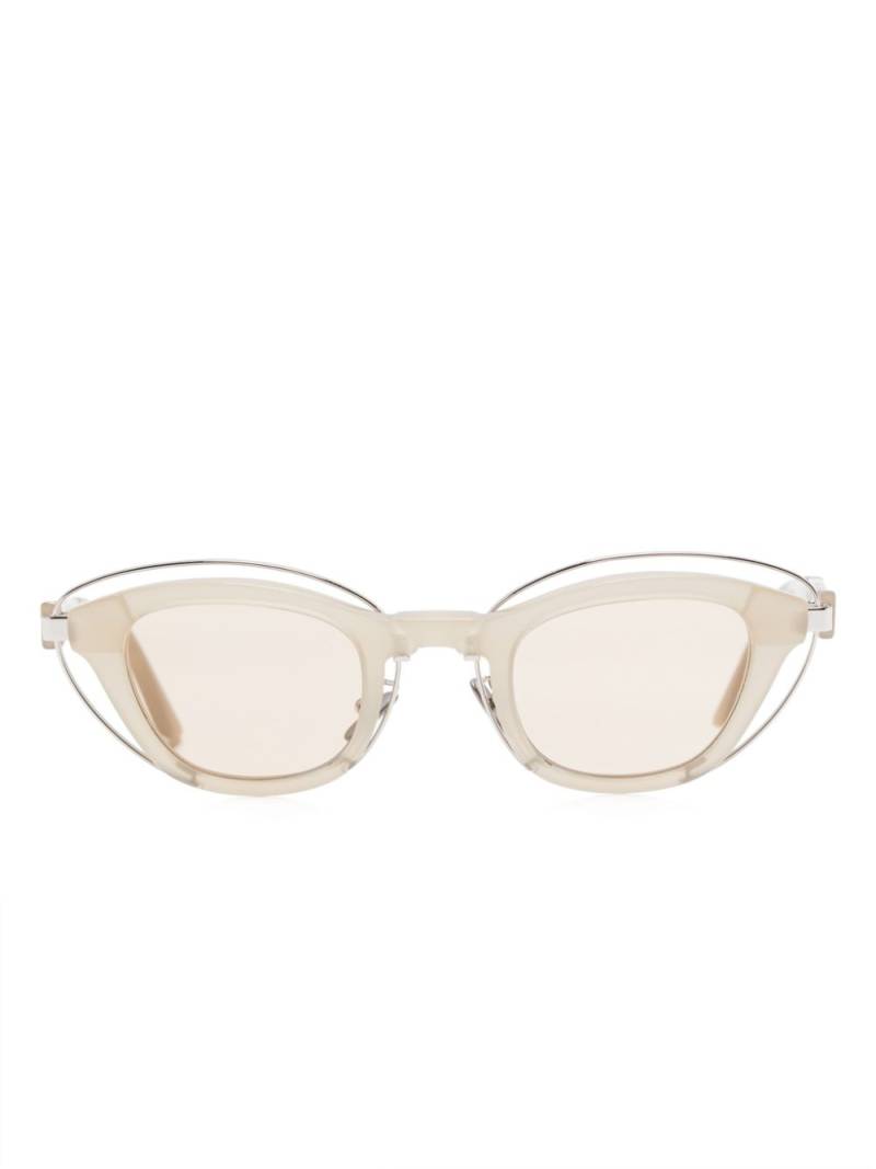 Kuboraum Mask N11 sunglasses - Neutrals von Kuboraum