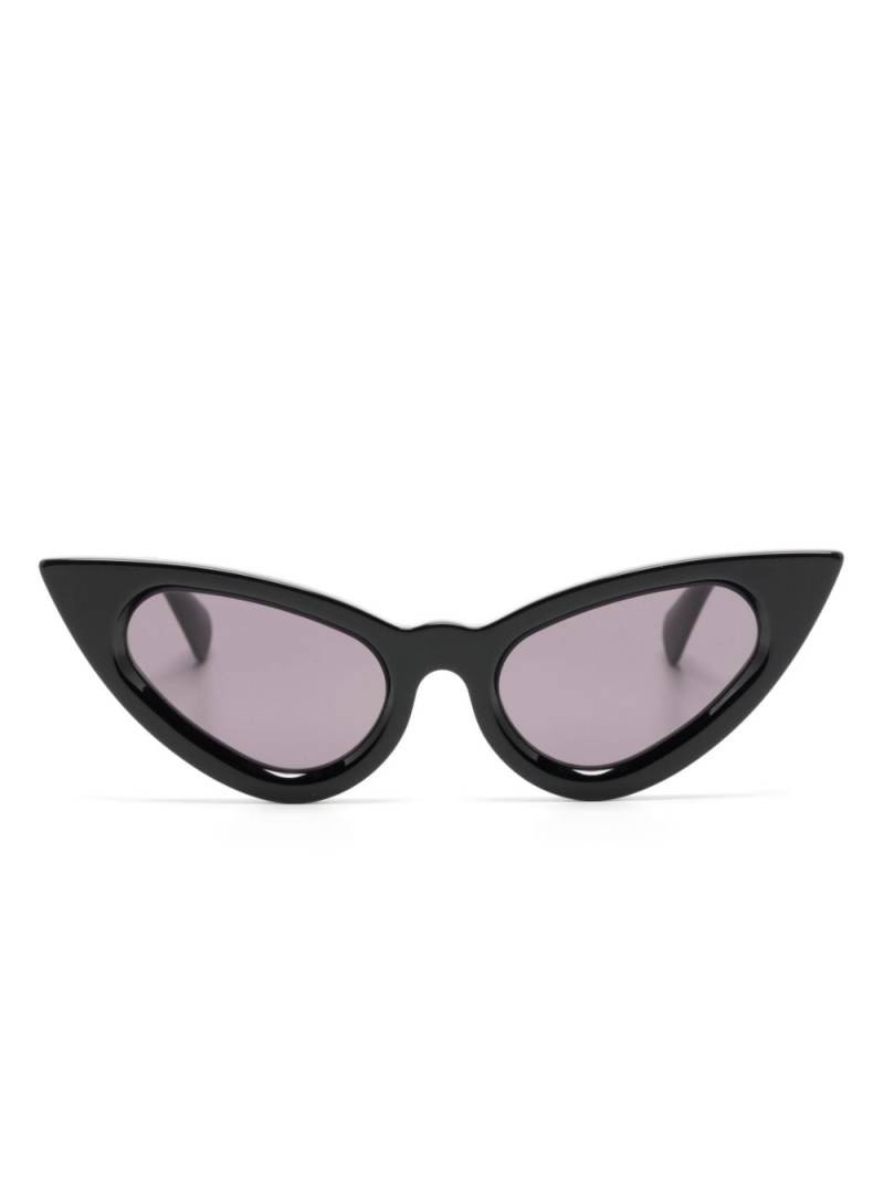 Kuboraum cat-eye frame tinted-lenses sunglasses - Black von Kuboraum