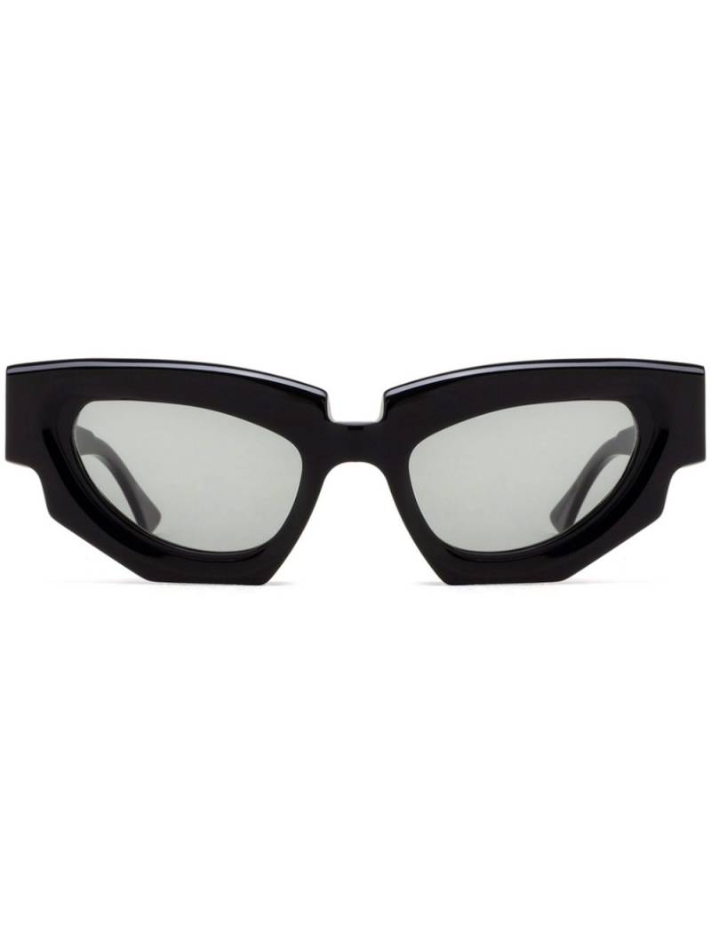 Kuboraum oversize-frame sunglasses - Black von Kuboraum