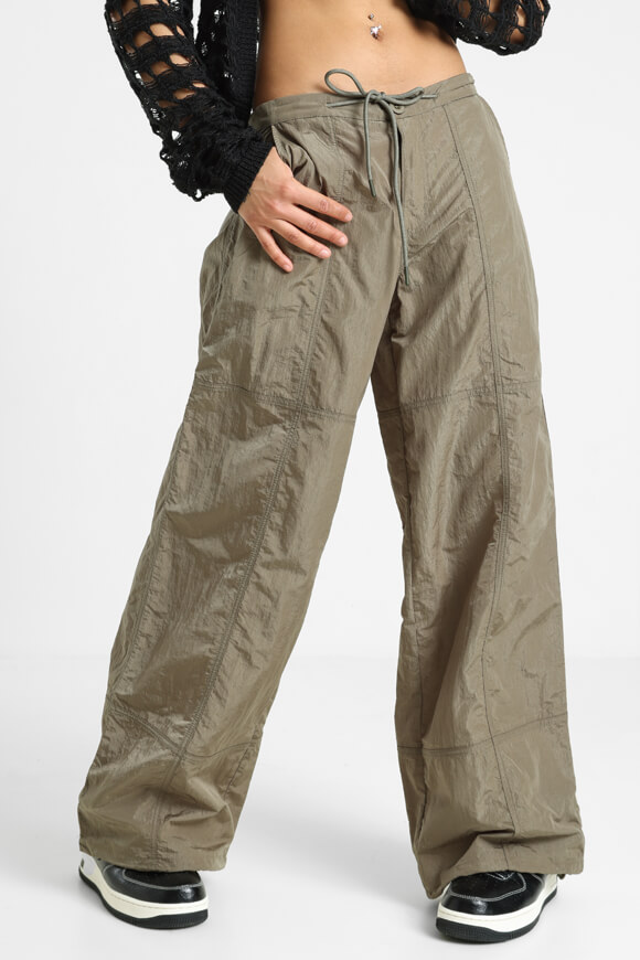 LA SHADY Parachutehose | Olive | Damen  | L von LA SHADY