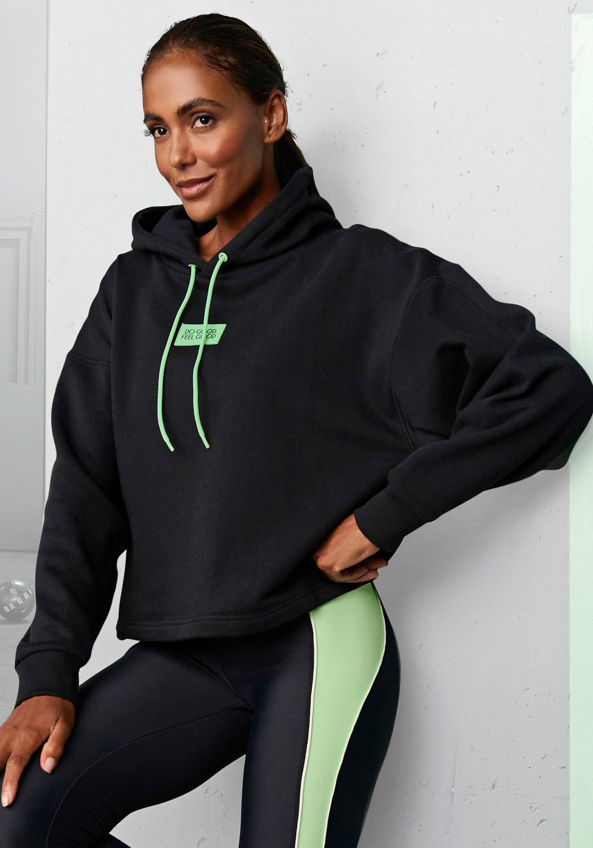 LASCANA ACTIVE Hoodie, Kapuzensweatshirt im Oversized-Look LASCANA ACTIVE Hoodie, Kapuzensweatshirt im Oversized-Look von LASCANA ACTIVE