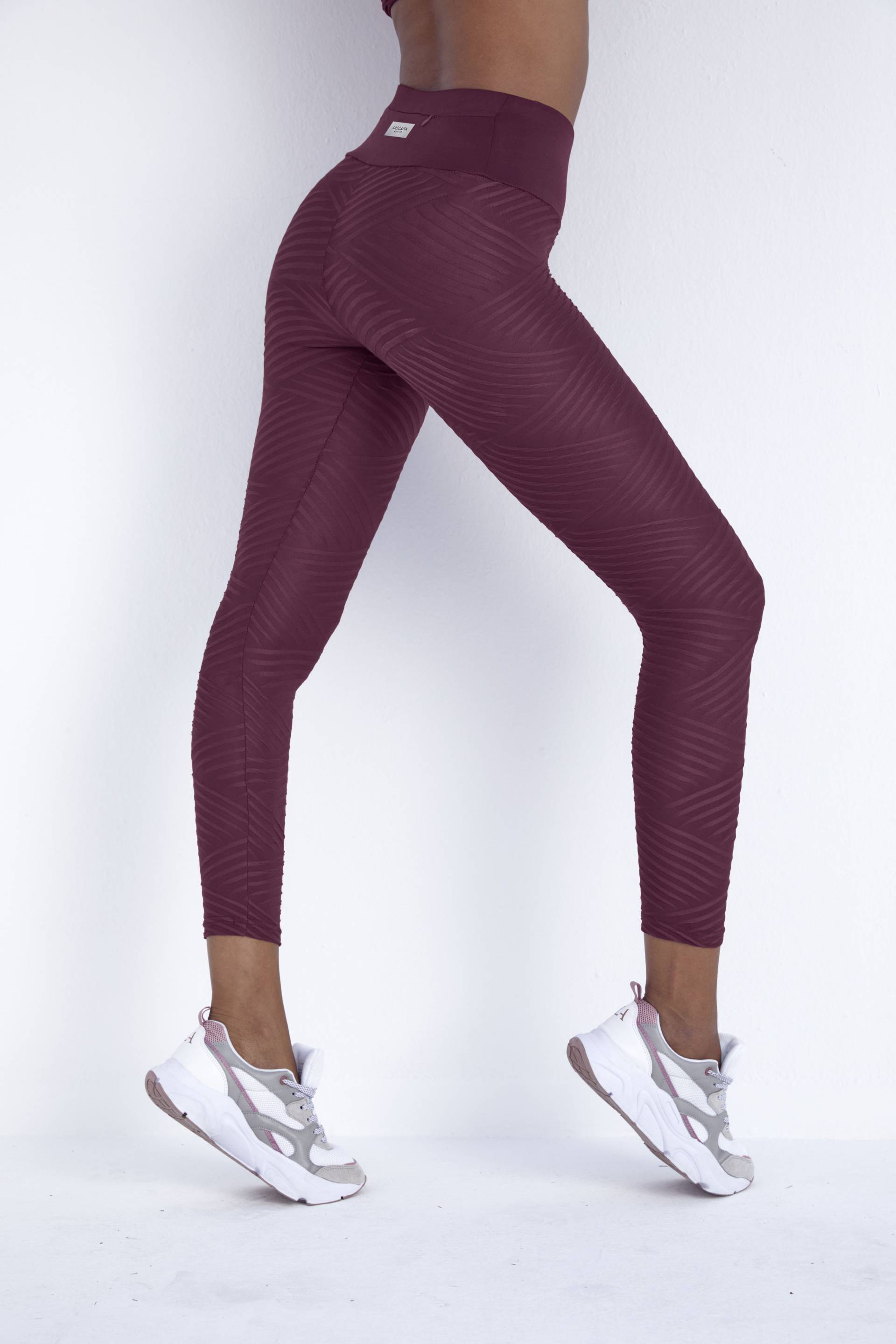 LASCANA ACTIVE Leggings »-Sportleggings«, mit 3D-Struktur, Loungewear von LASCANA ACTIVE